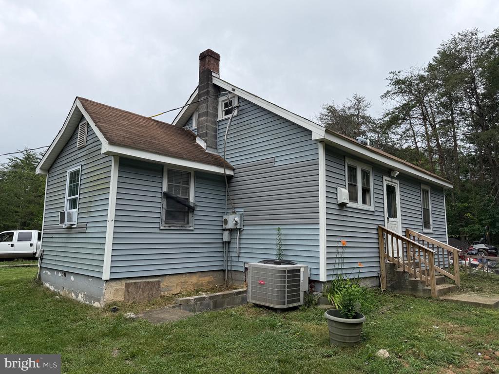 1529 MOUNTAIN VIEW ROAD