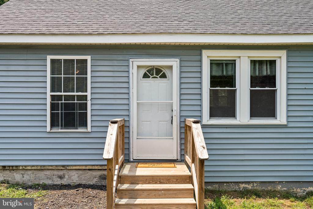 1529 MOUNTAIN VIEW ROAD