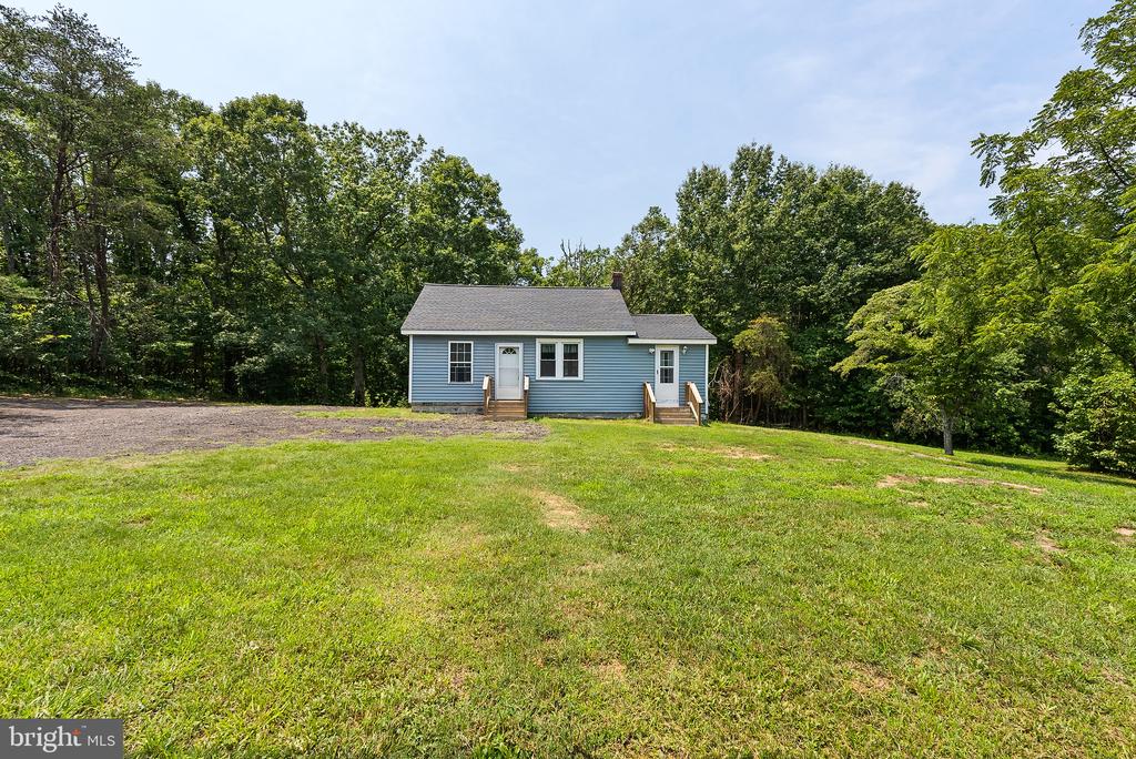 1529 MOUNTAIN VIEW ROAD