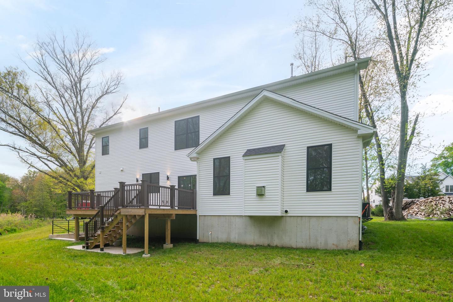 1068 Bristol Rd