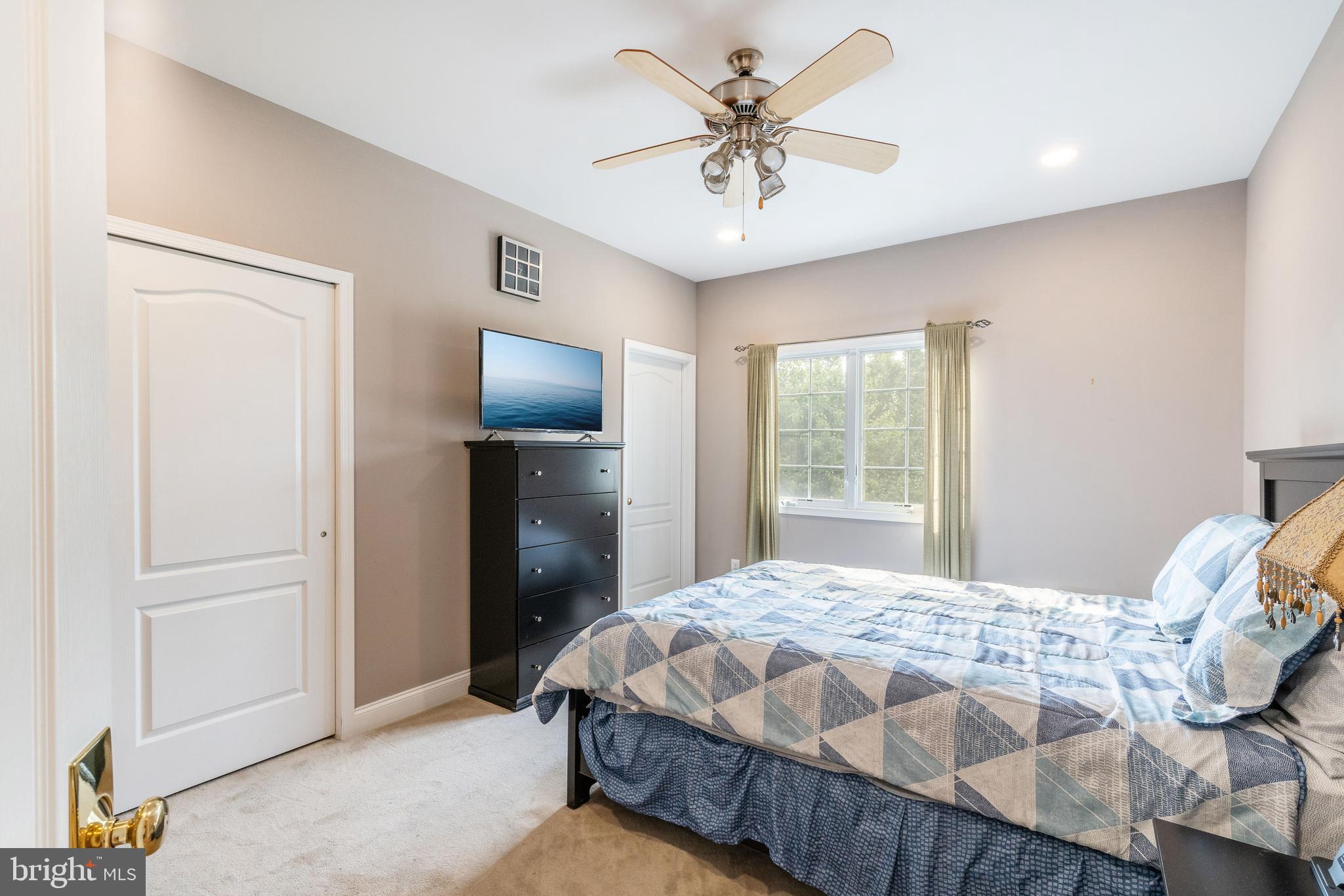 40 Addis Dr