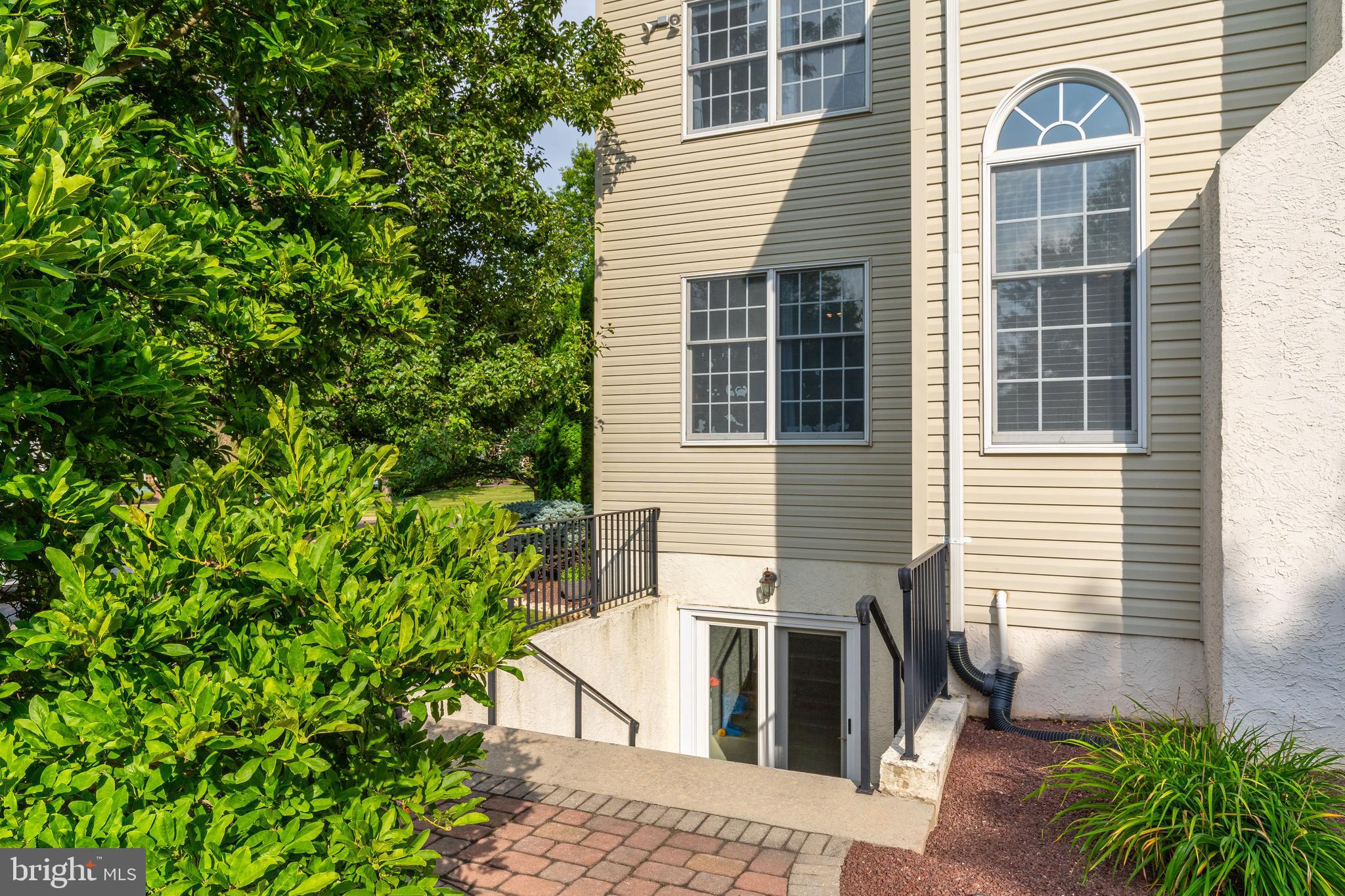40 Addis Dr
