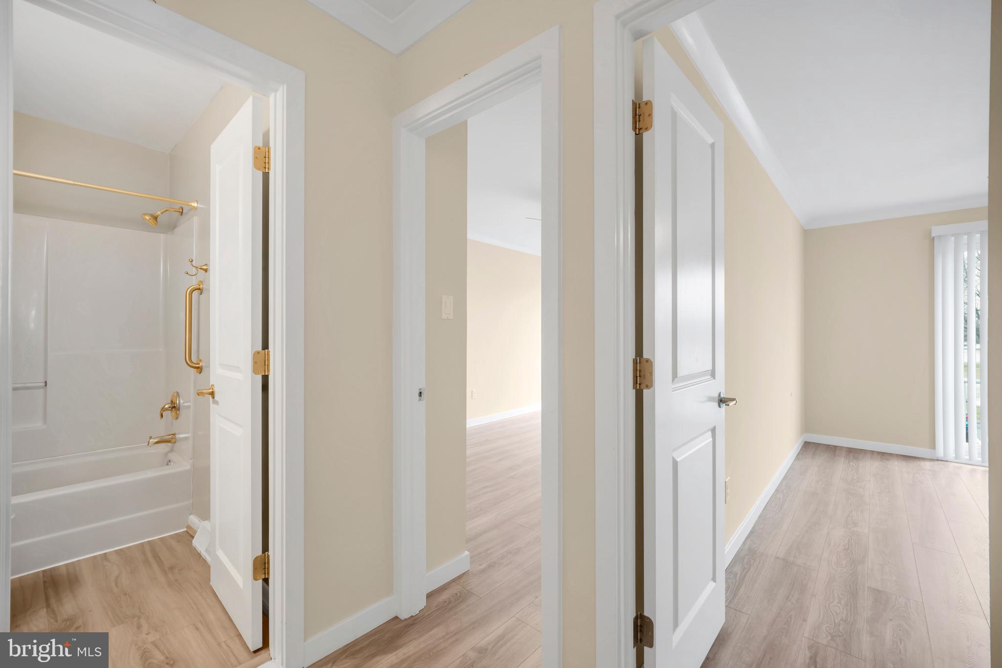 208 Saratoga Ct