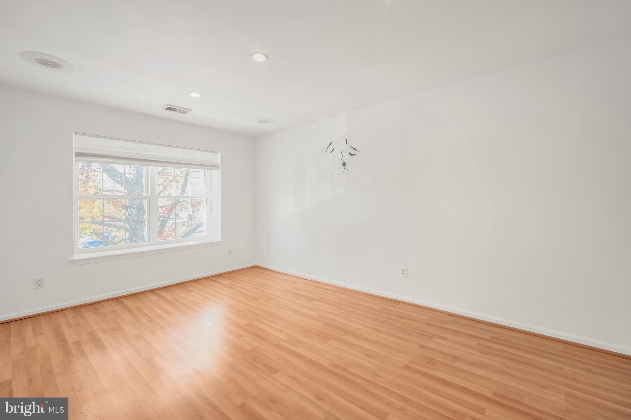 707 Hopkins Ct