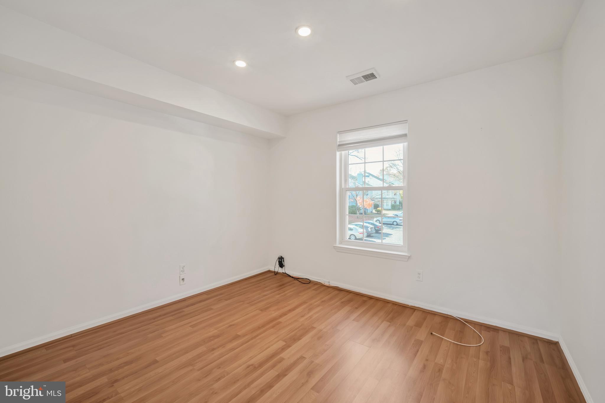 707 Hopkins Ct