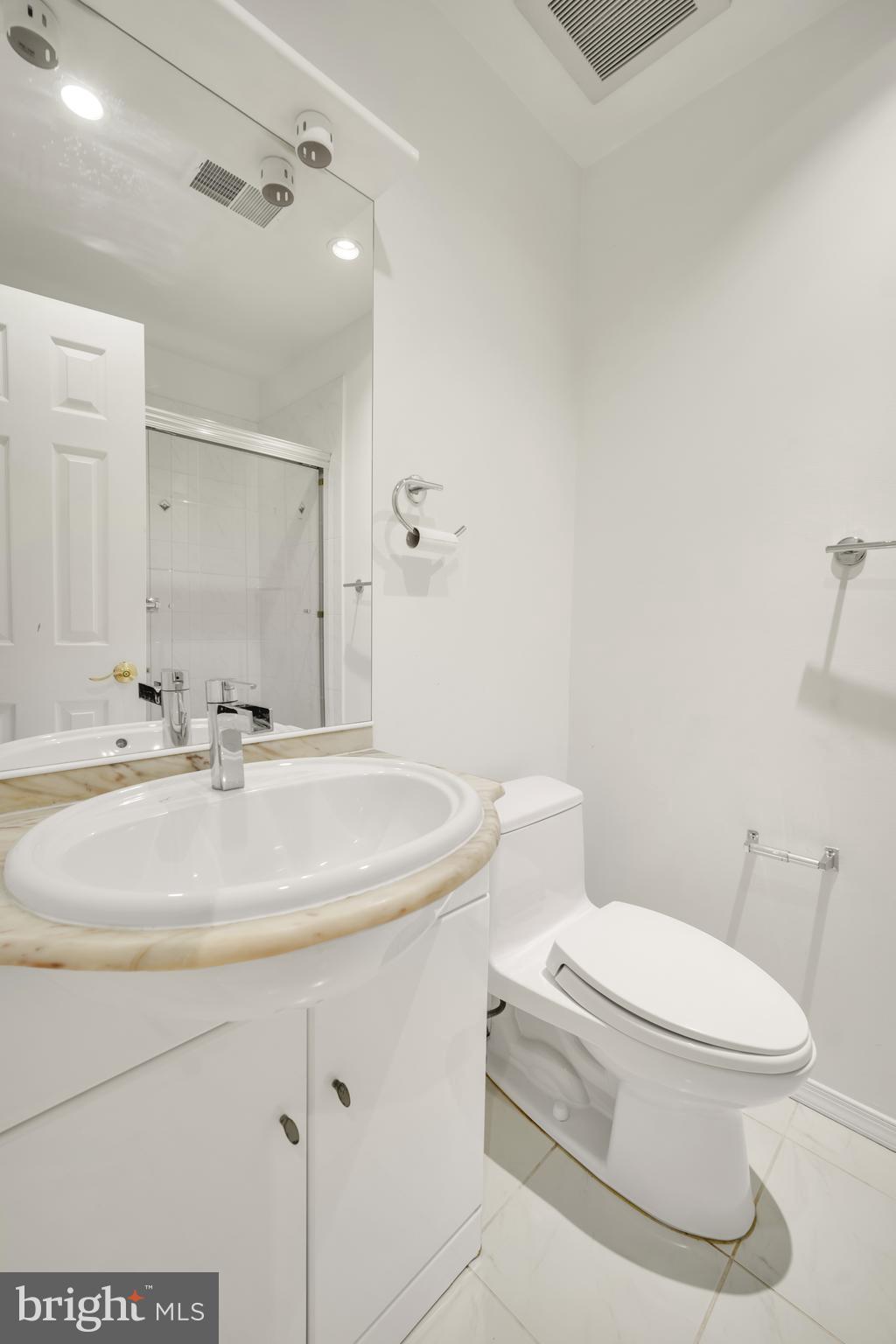 707 Hopkins Ct