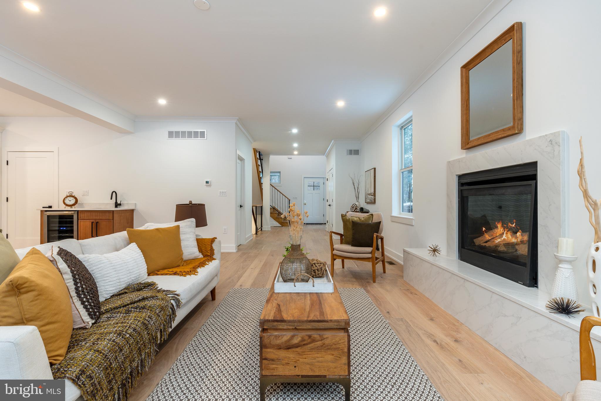 18 Churchville Ln