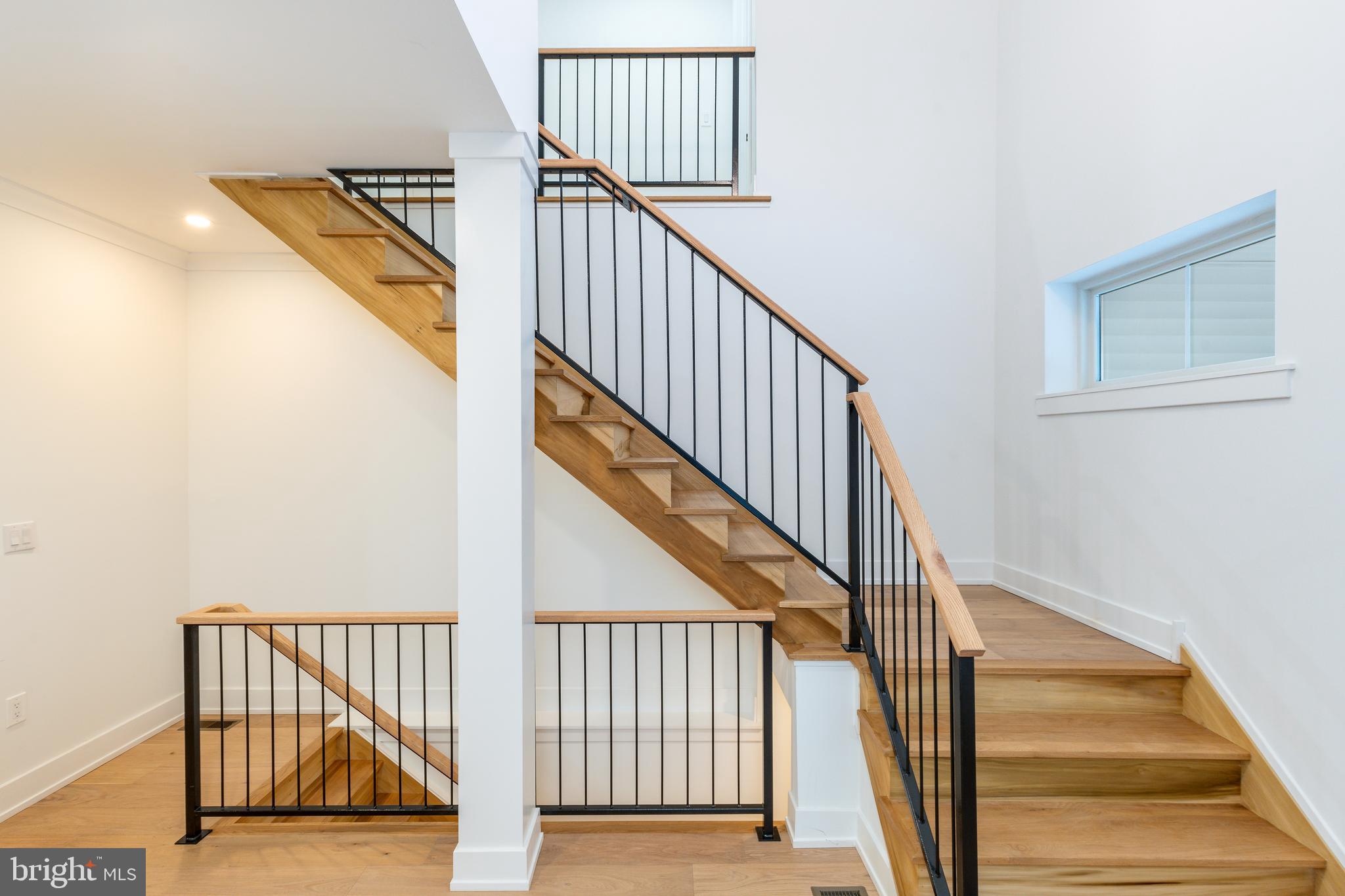 18 Churchville Ln