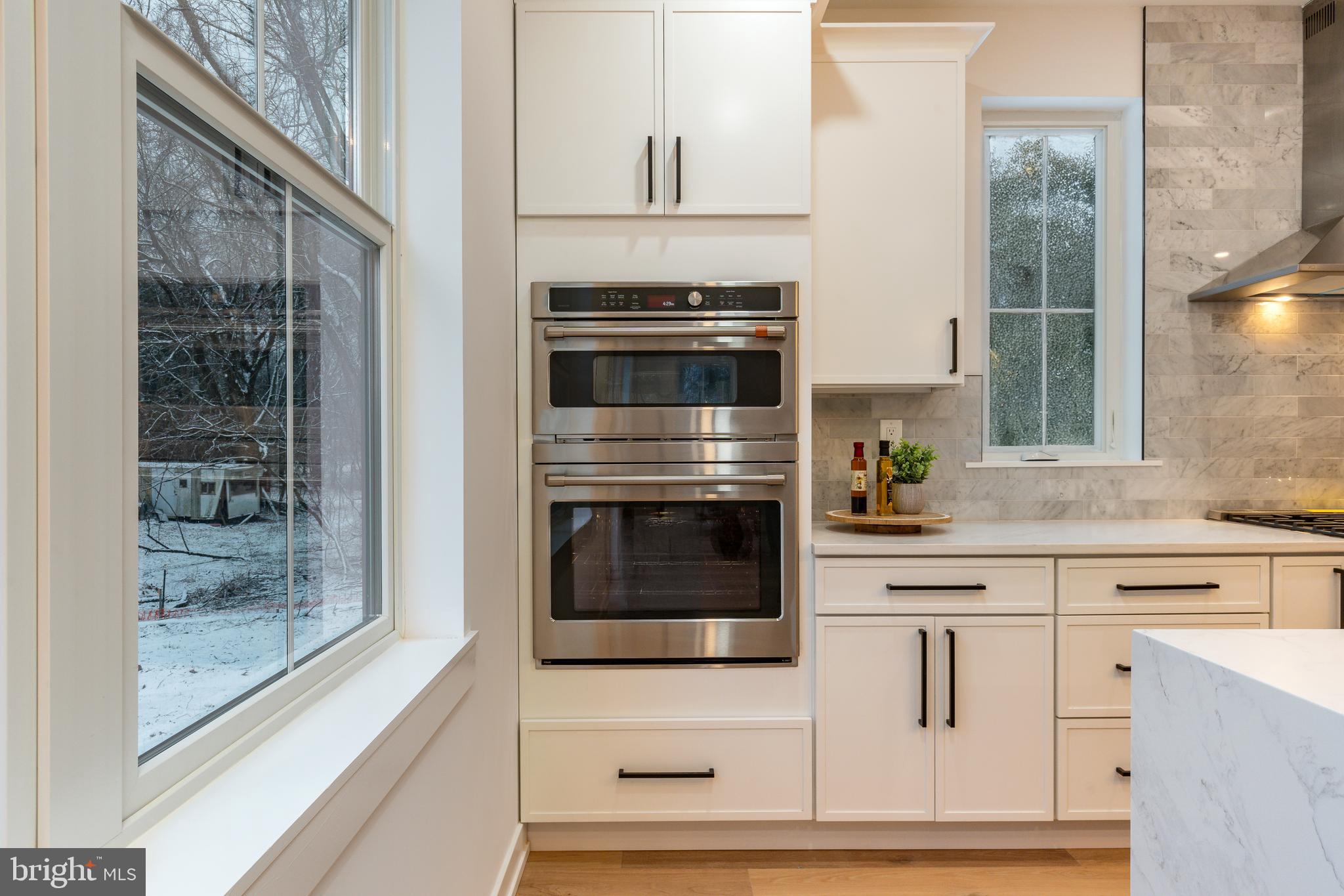18 Churchville Ln