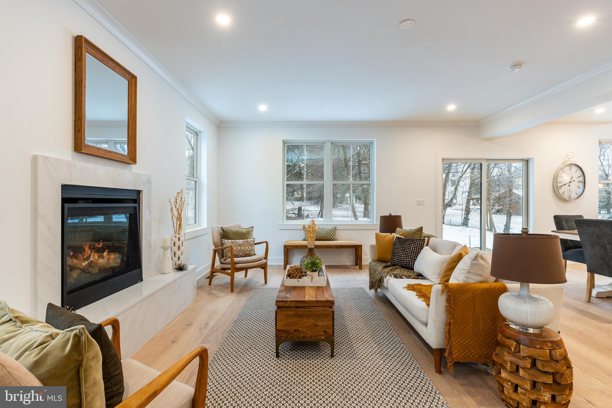 18 Churchville Ln