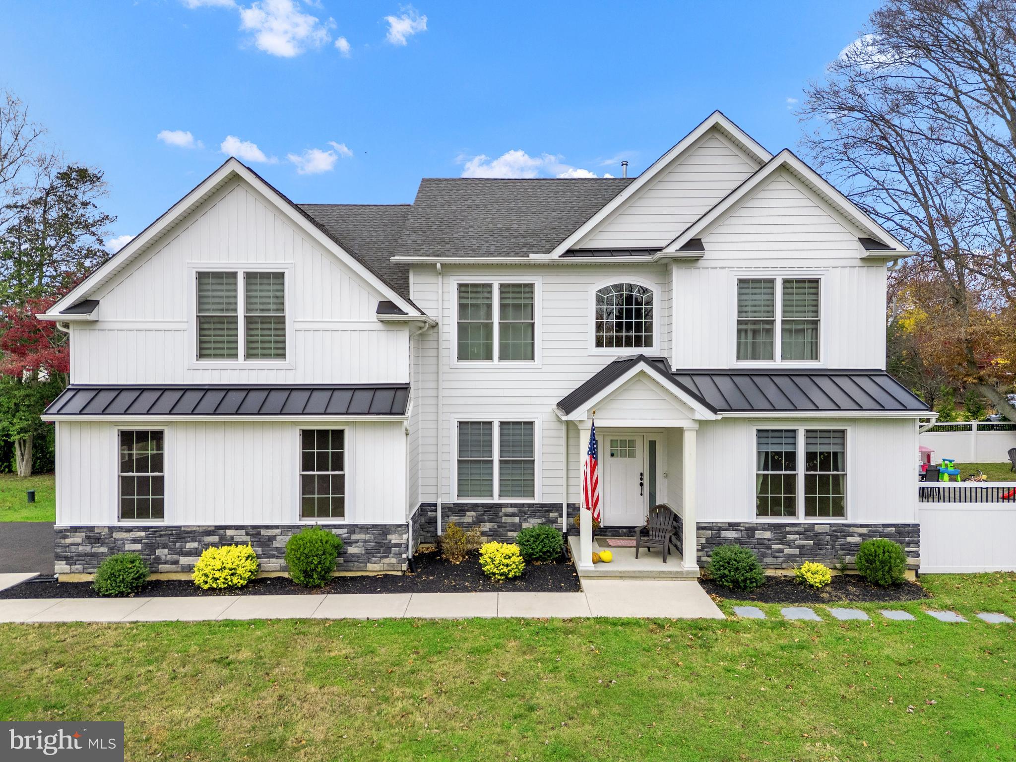 1066 BRISTOL RD