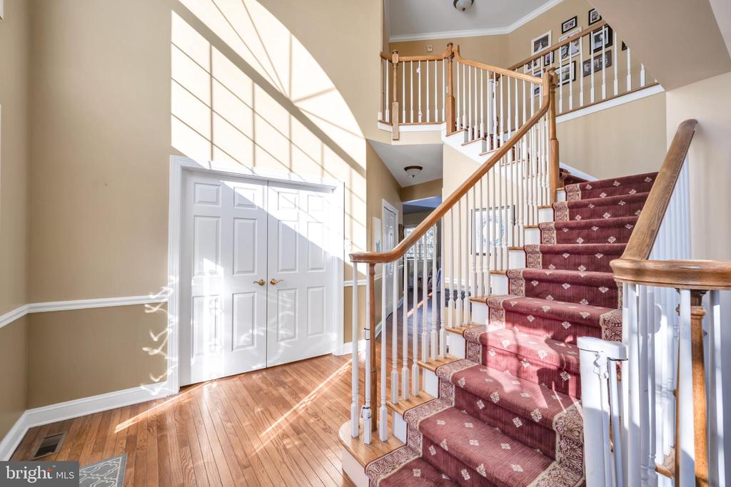 4 DORCHESTER LANE