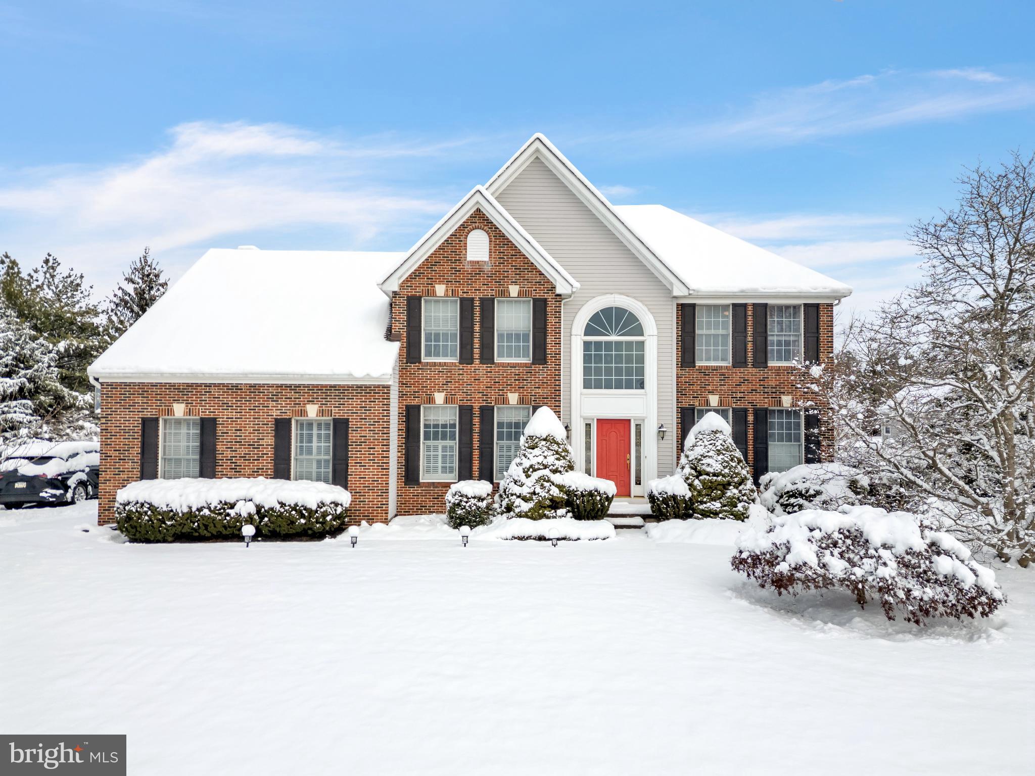 4 DORCHESTER LANE