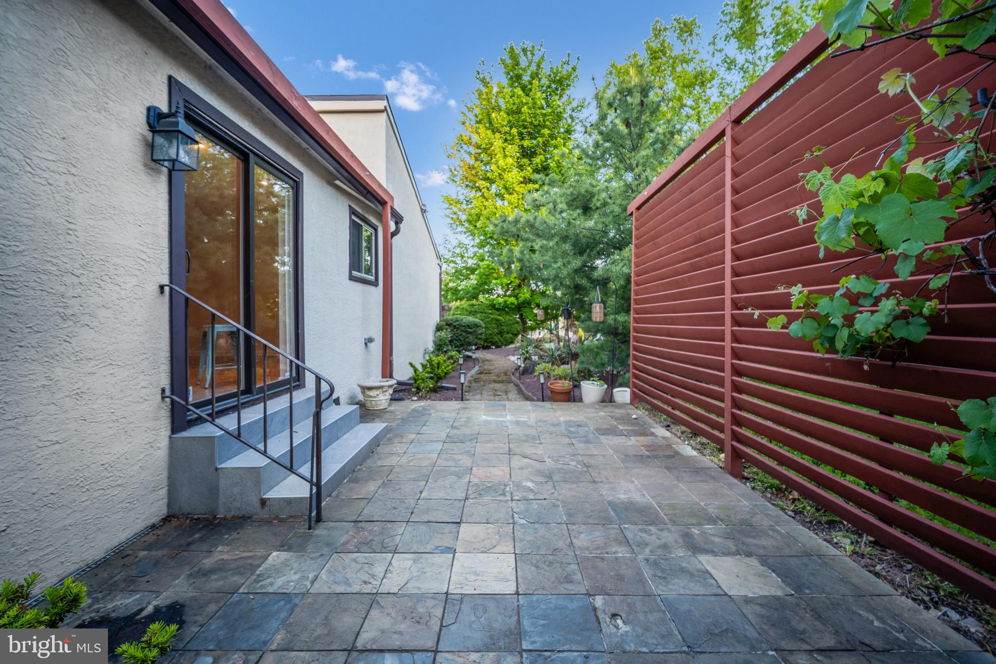 93 MEER DRIVE