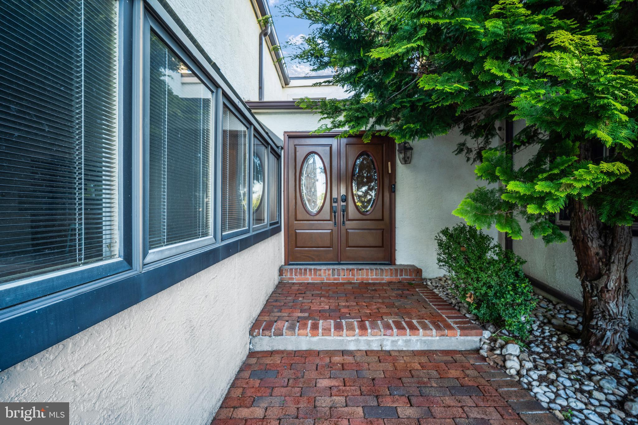 93 MEER DRIVE