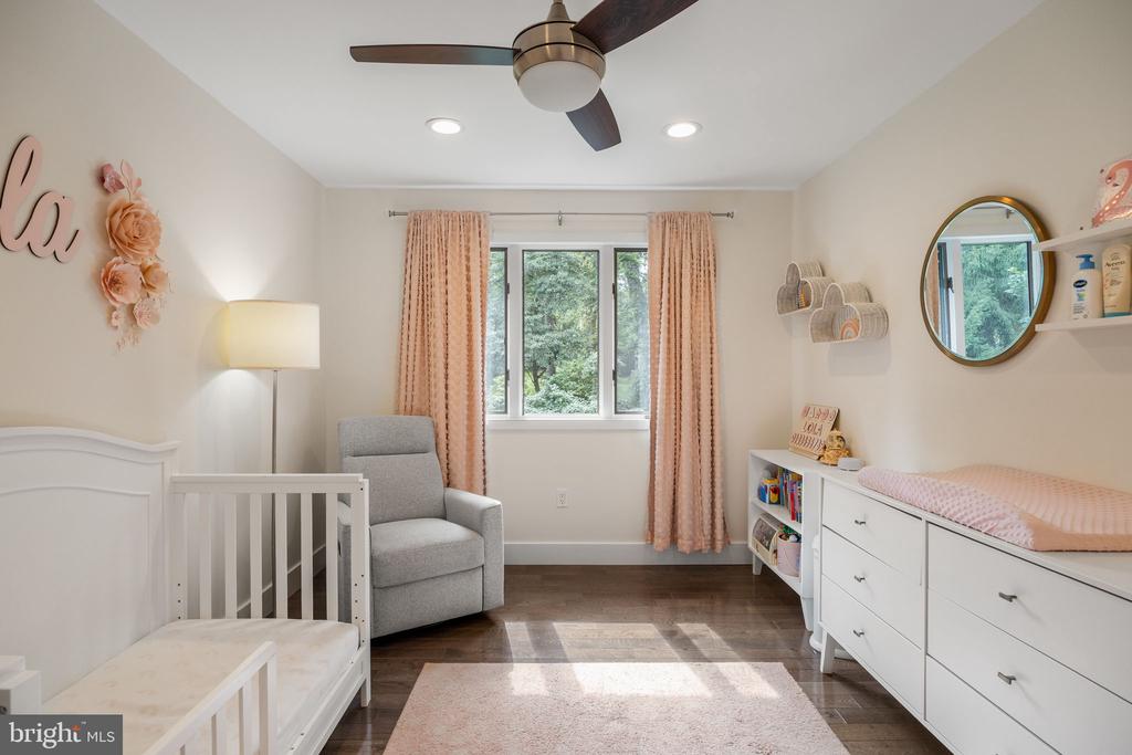 885 SPRING VIEW DRIVE
