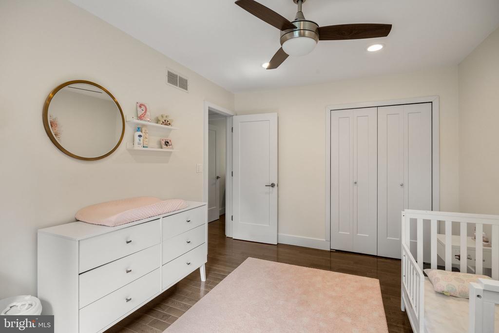 885 SPRING VIEW DRIVE
