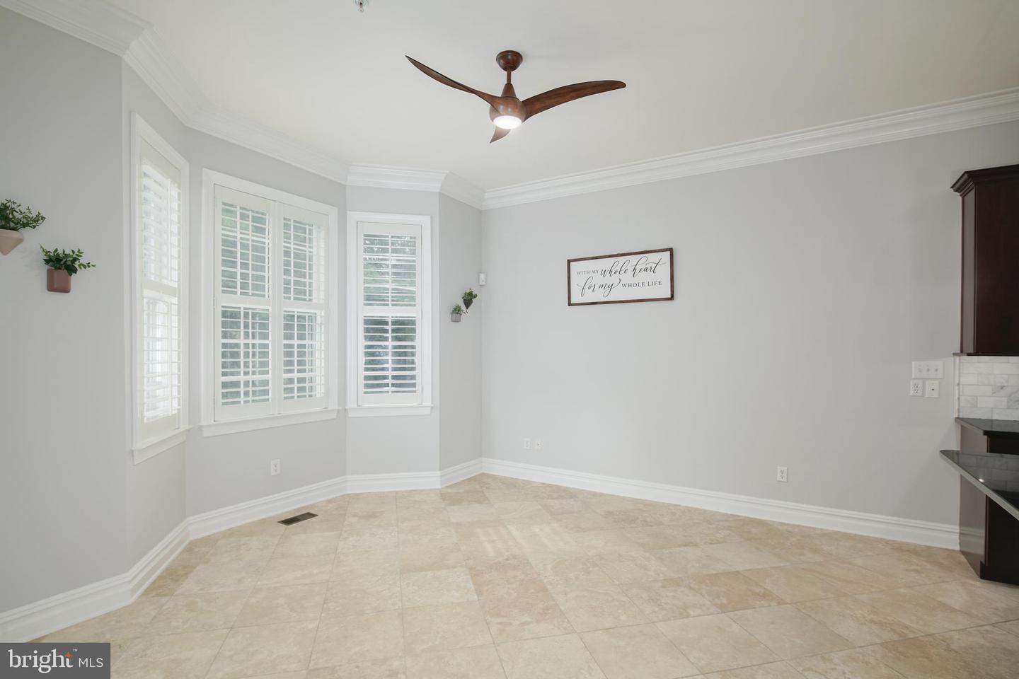 1 Breyer Ct #1