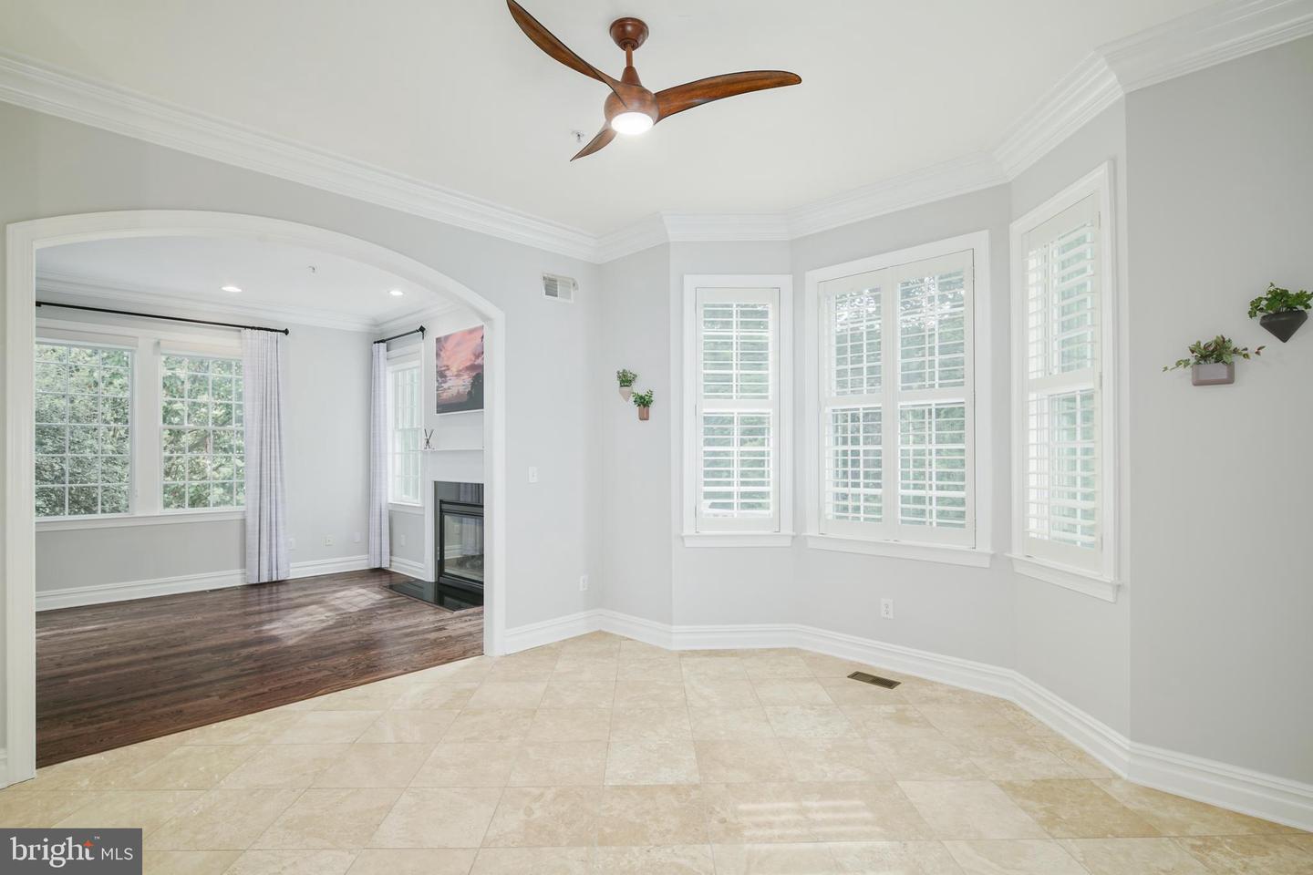 1 Breyer Ct #1