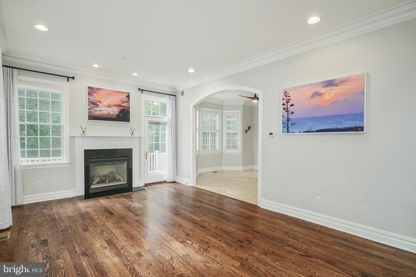 1 Breyer Ct #1