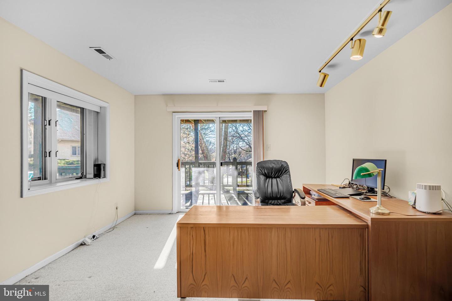 321 Linden Dr #321