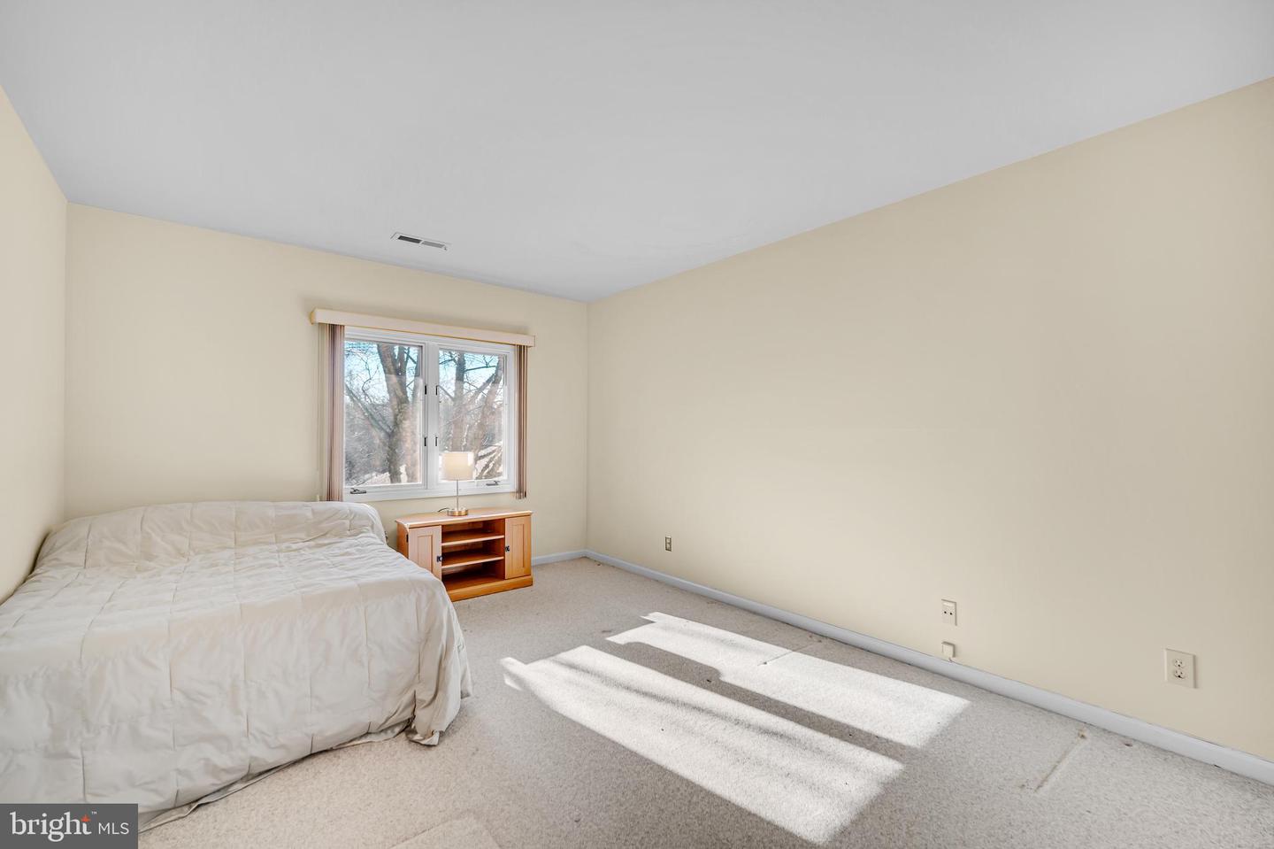 321 Linden Dr #321