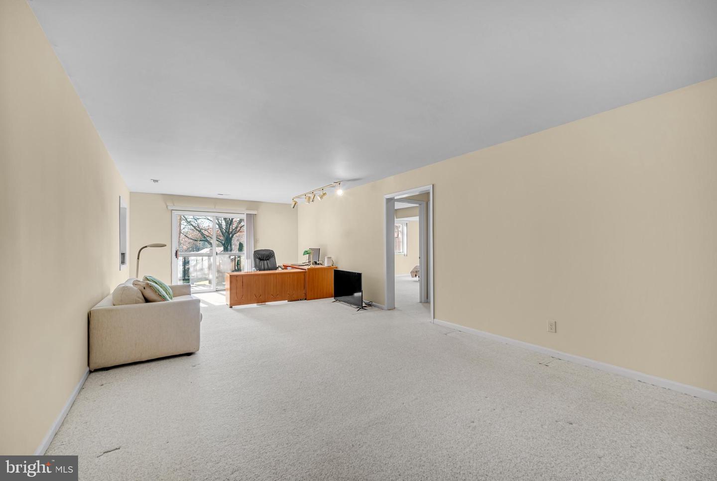 321 Linden Dr #321