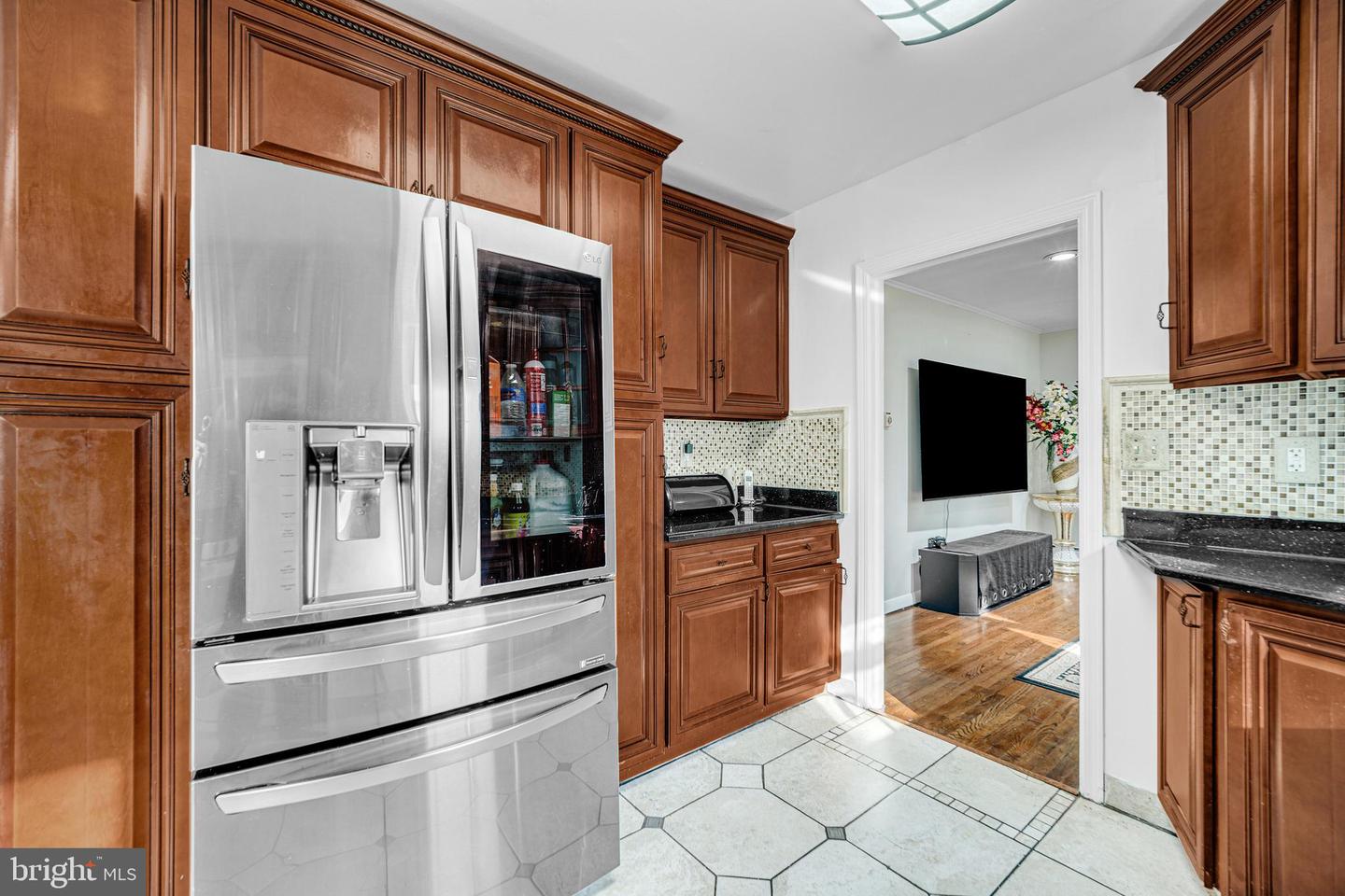 948 Robin Ln