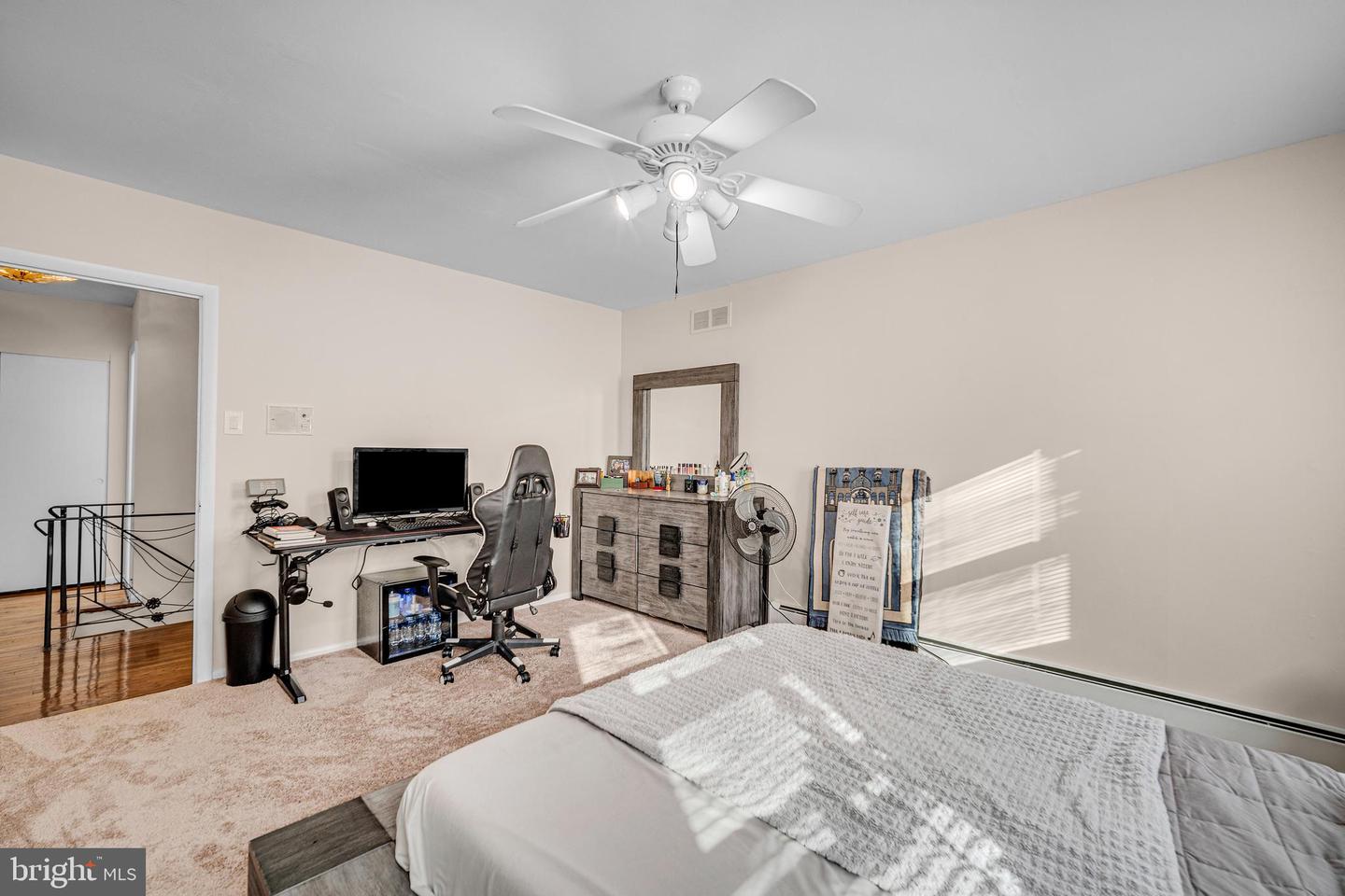 948 Robin Ln