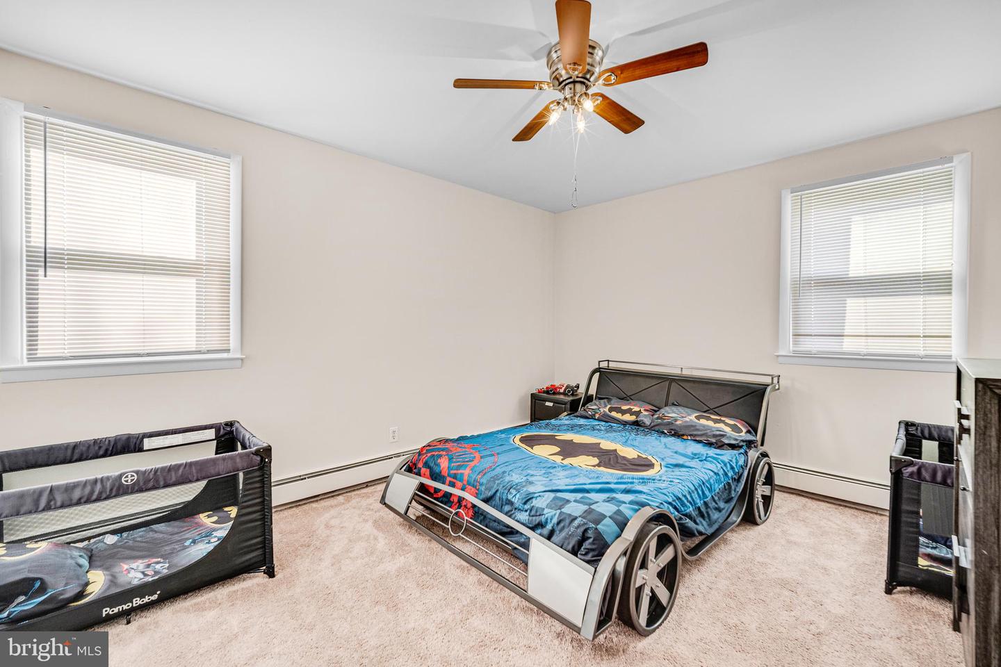 948 Robin Ln