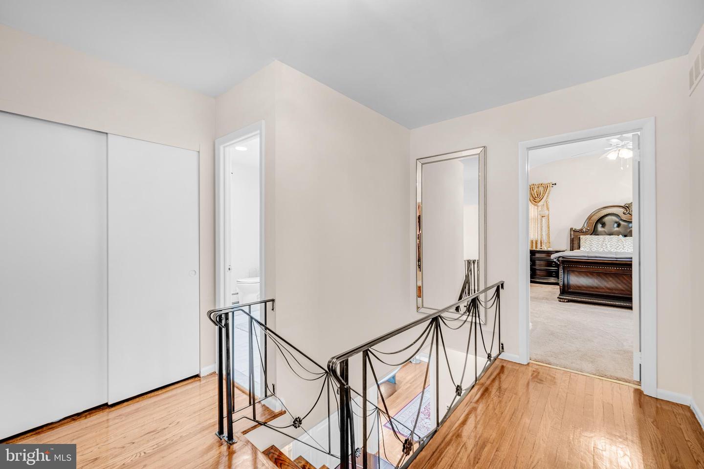 948 Robin Ln