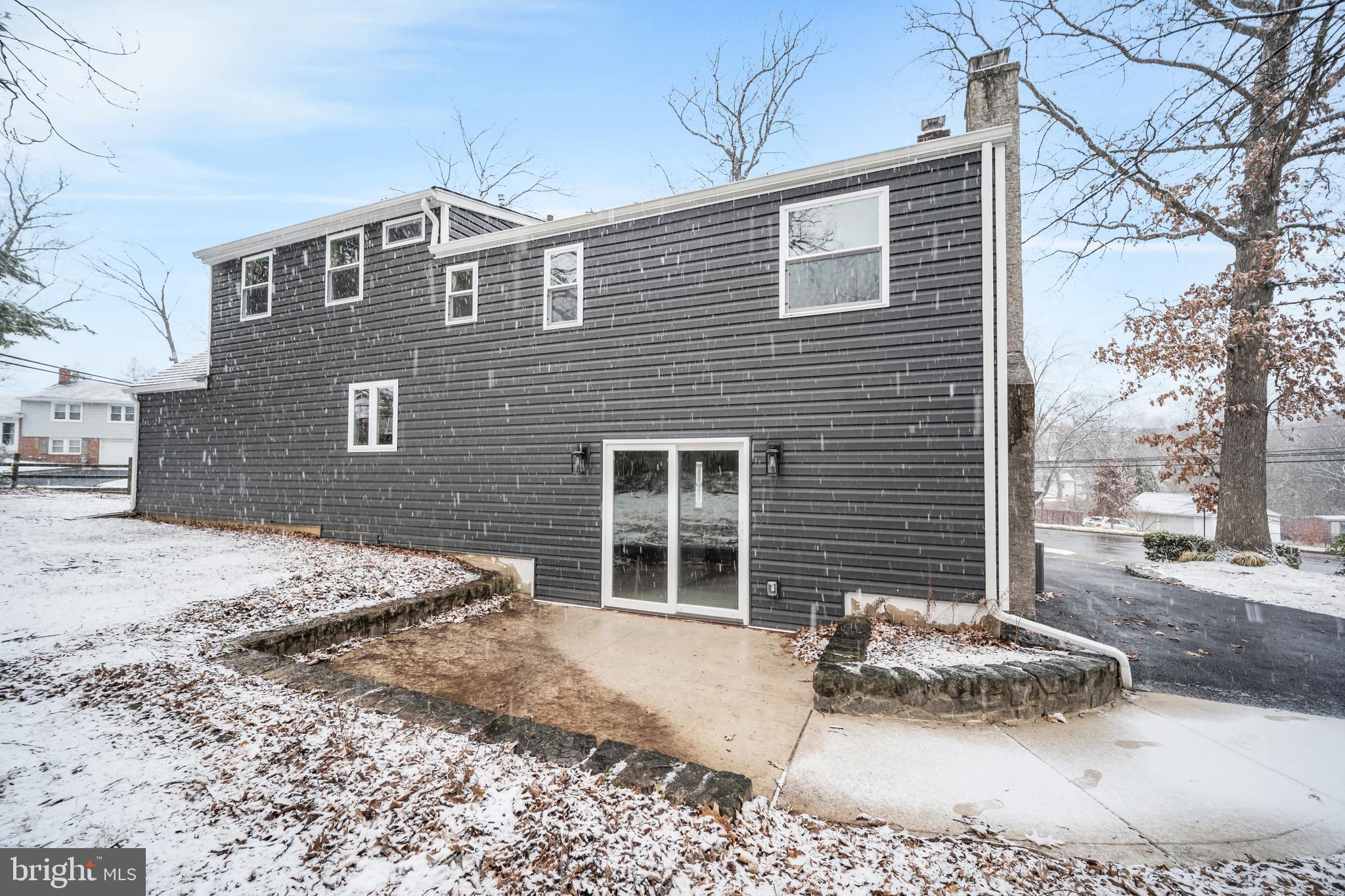 2948 Woodland Rd