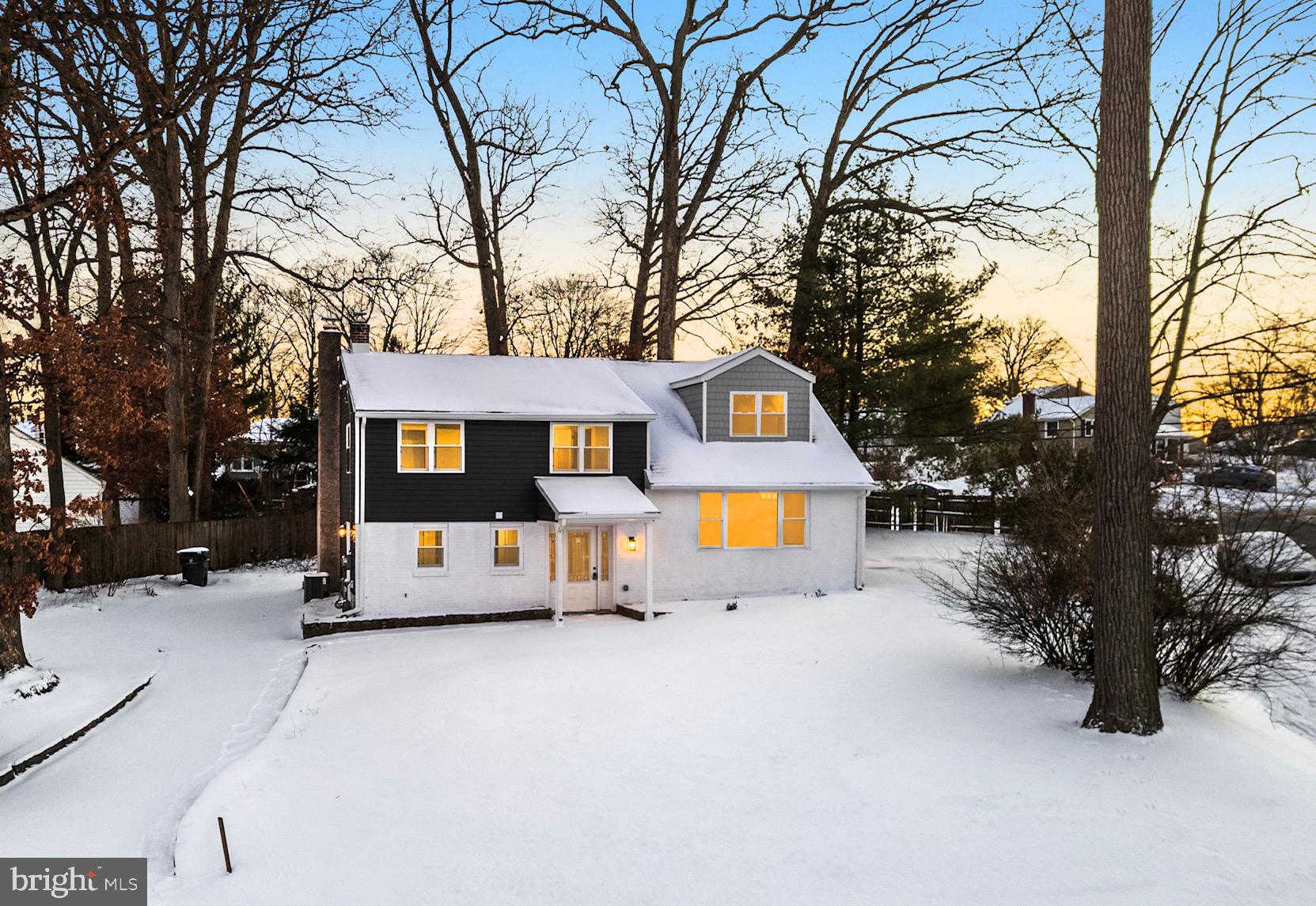 2948 Woodland Rd