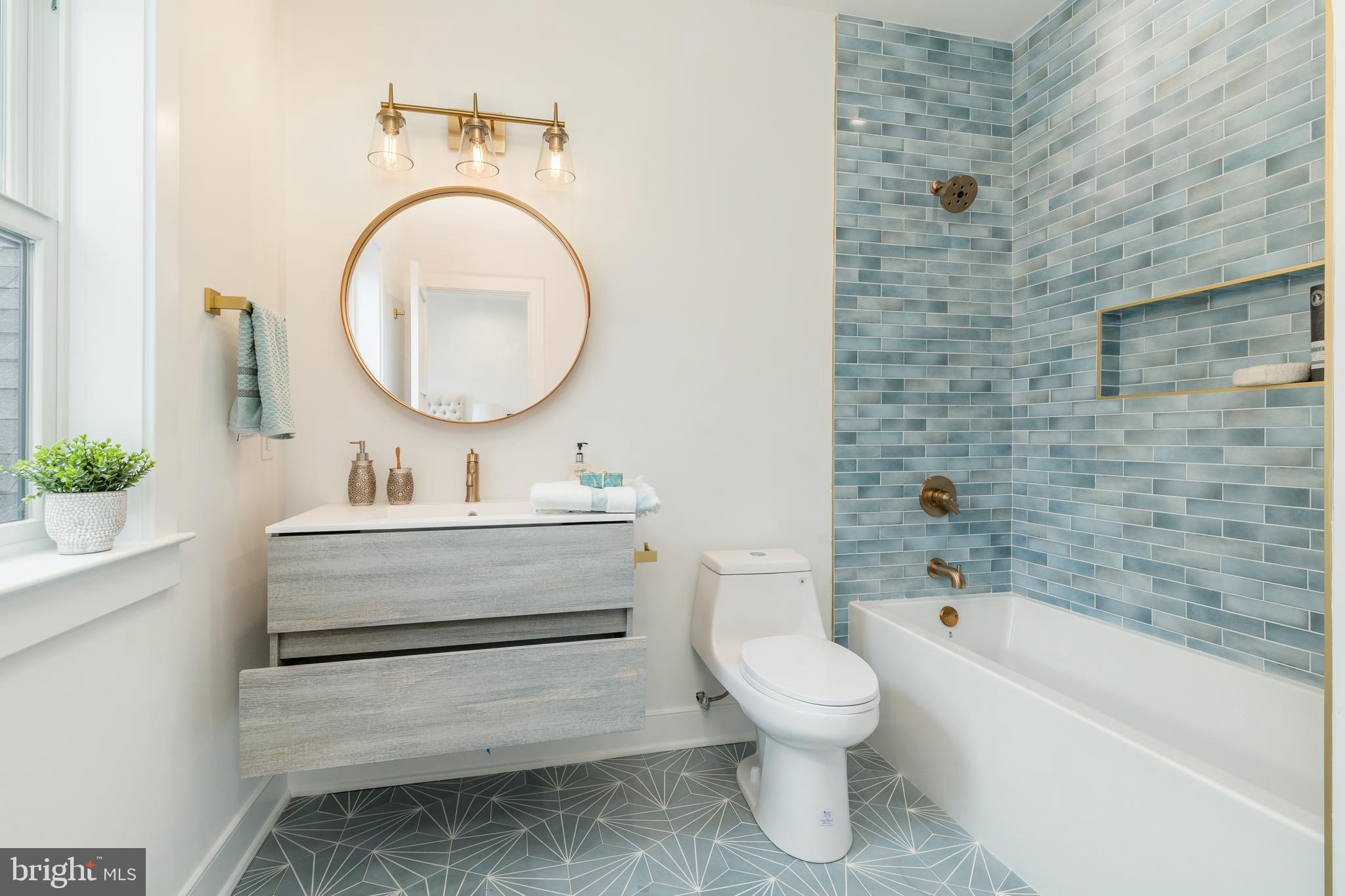 962 Tennis Ave #Residence 1