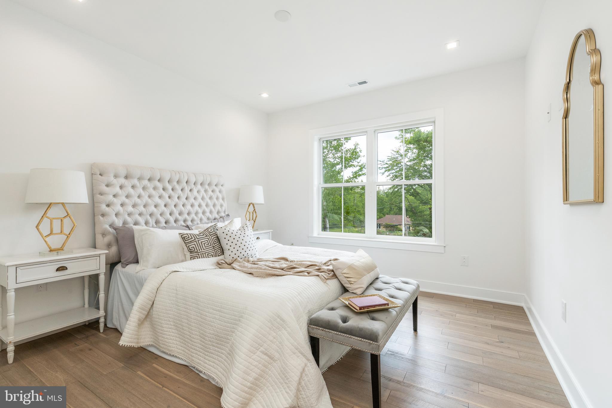 962 Tennis Ave #Residence 1