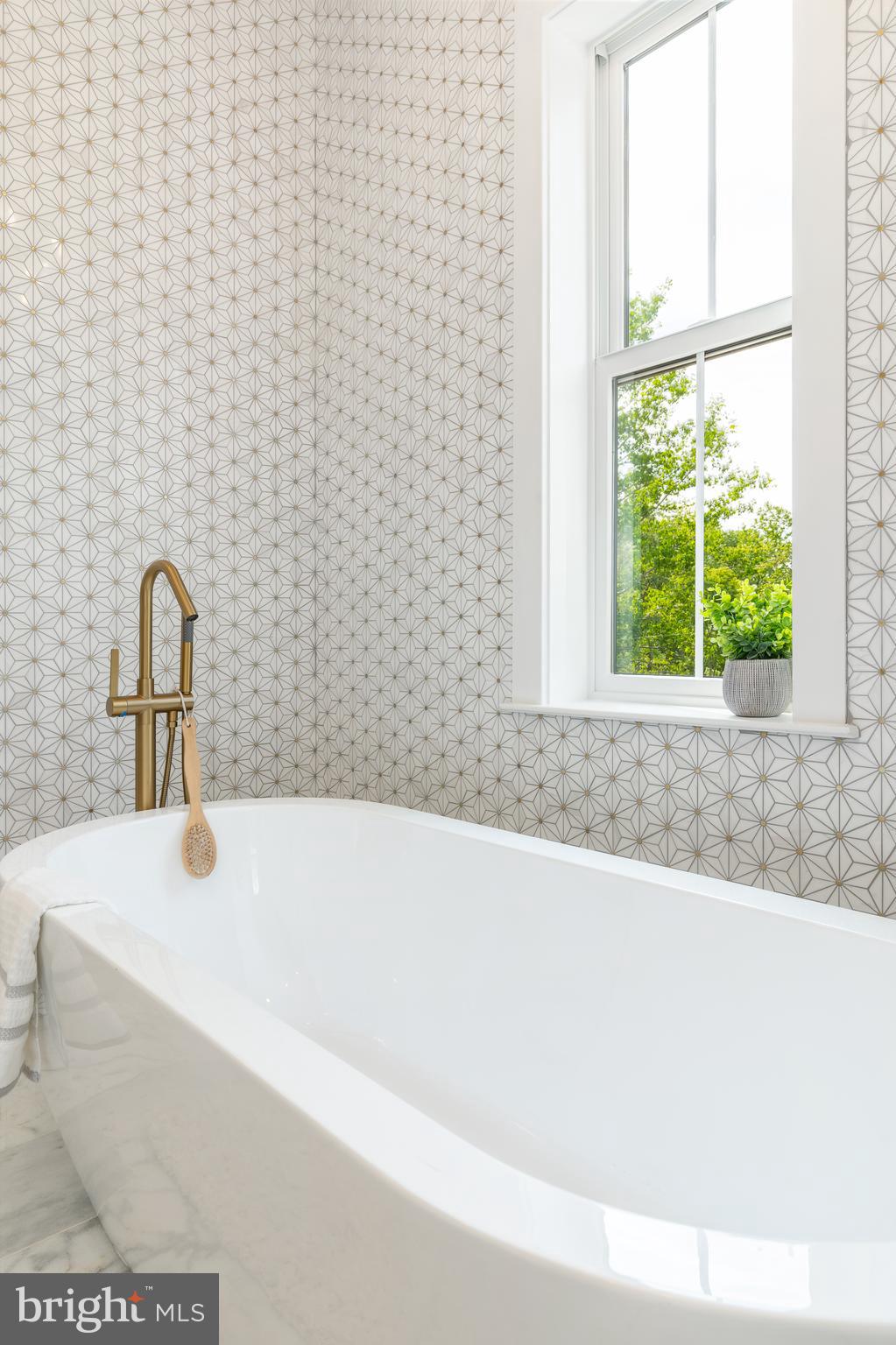 962 Tennis Ave #Residence 1