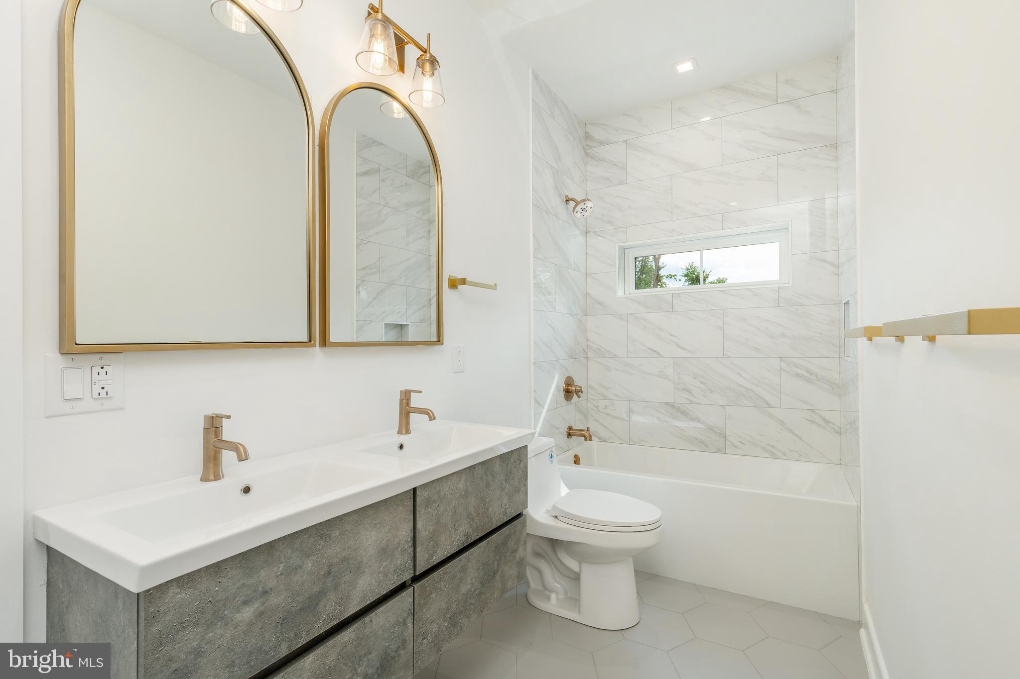 962 Tennis Ave #Residence 1