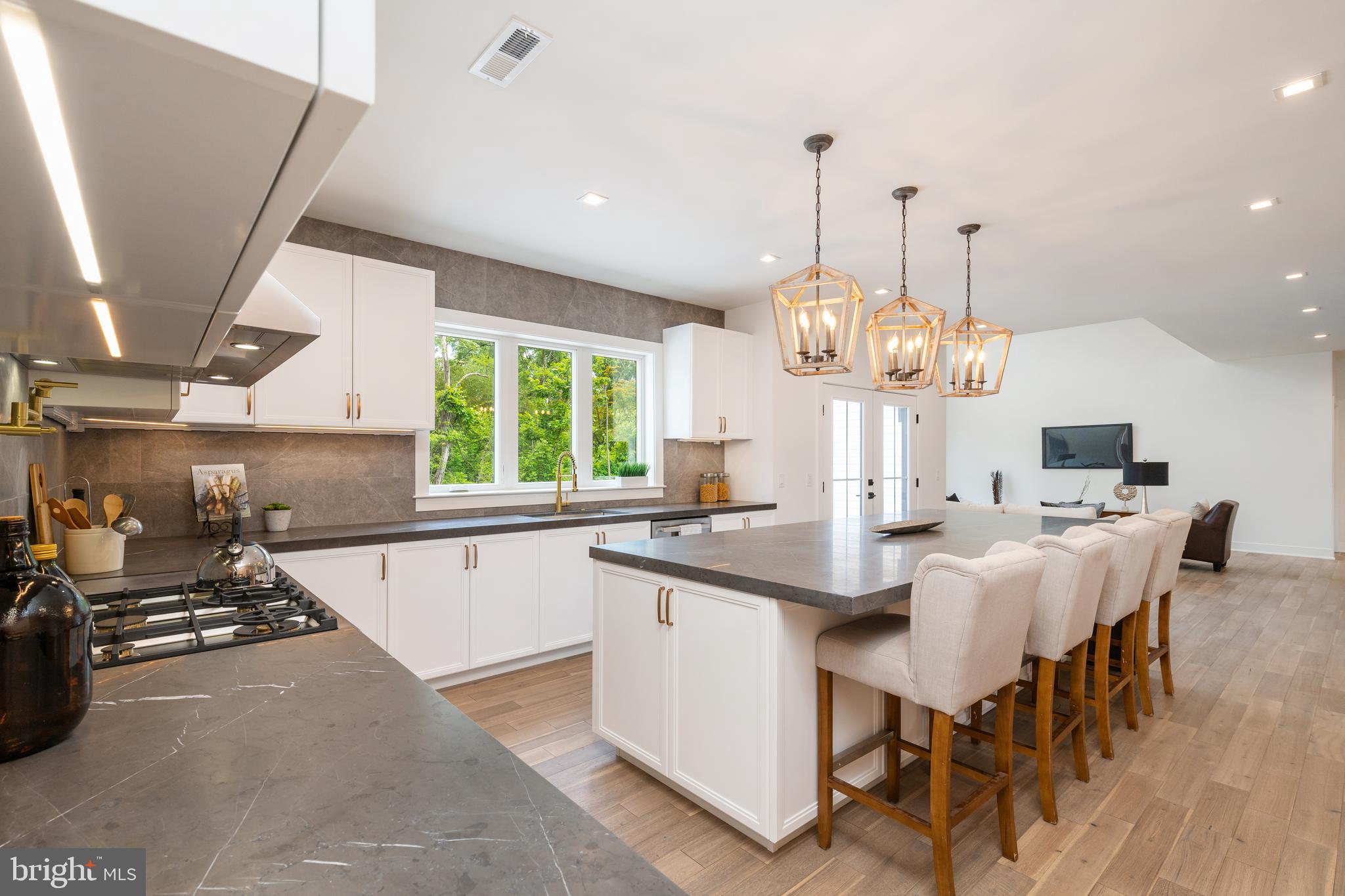 962 Tennis Ave #Residence 1