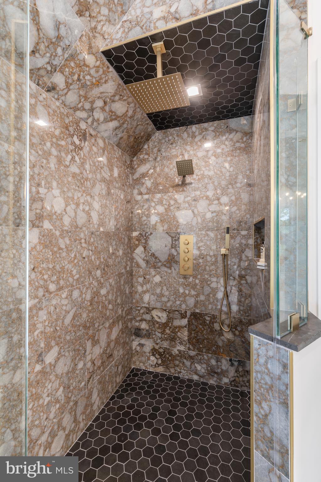 962 Tennis Ave #Residence 1