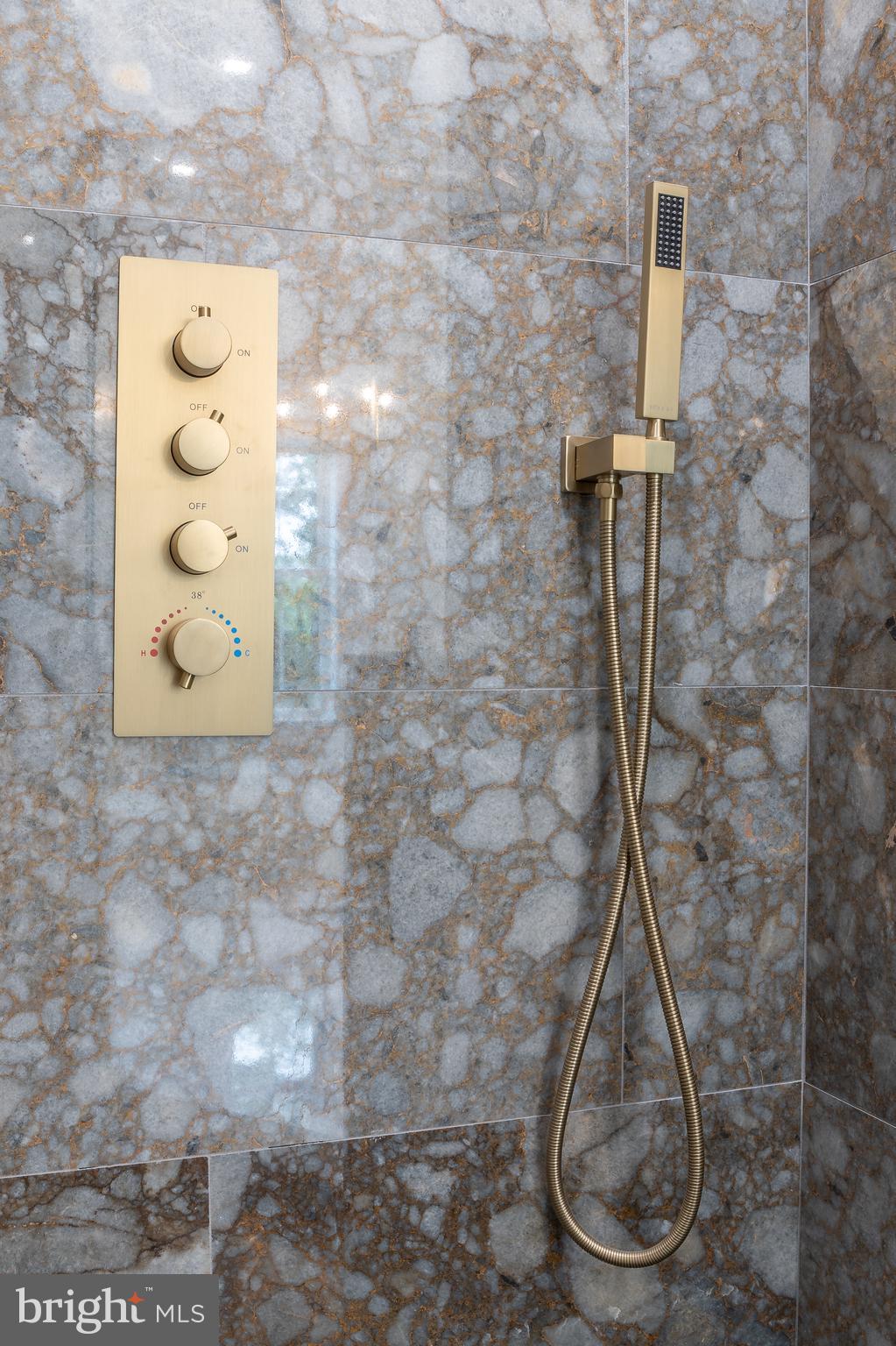 962 Tennis Ave #Residence 1