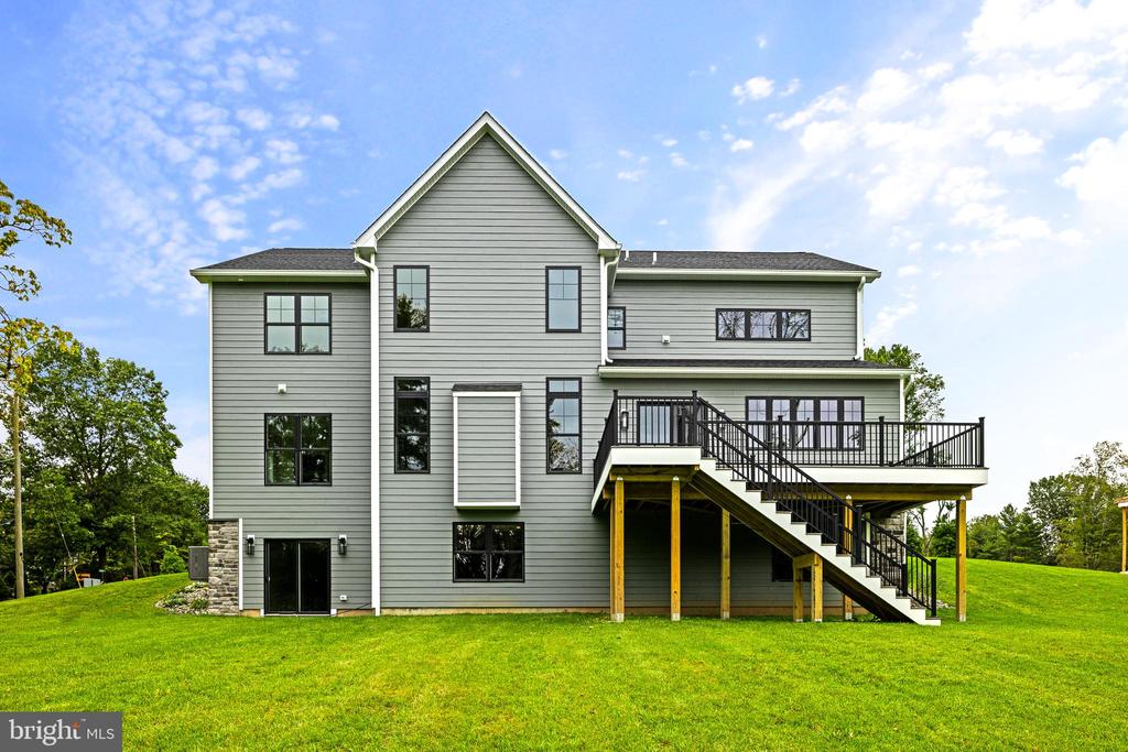 770 JOHNS LANE