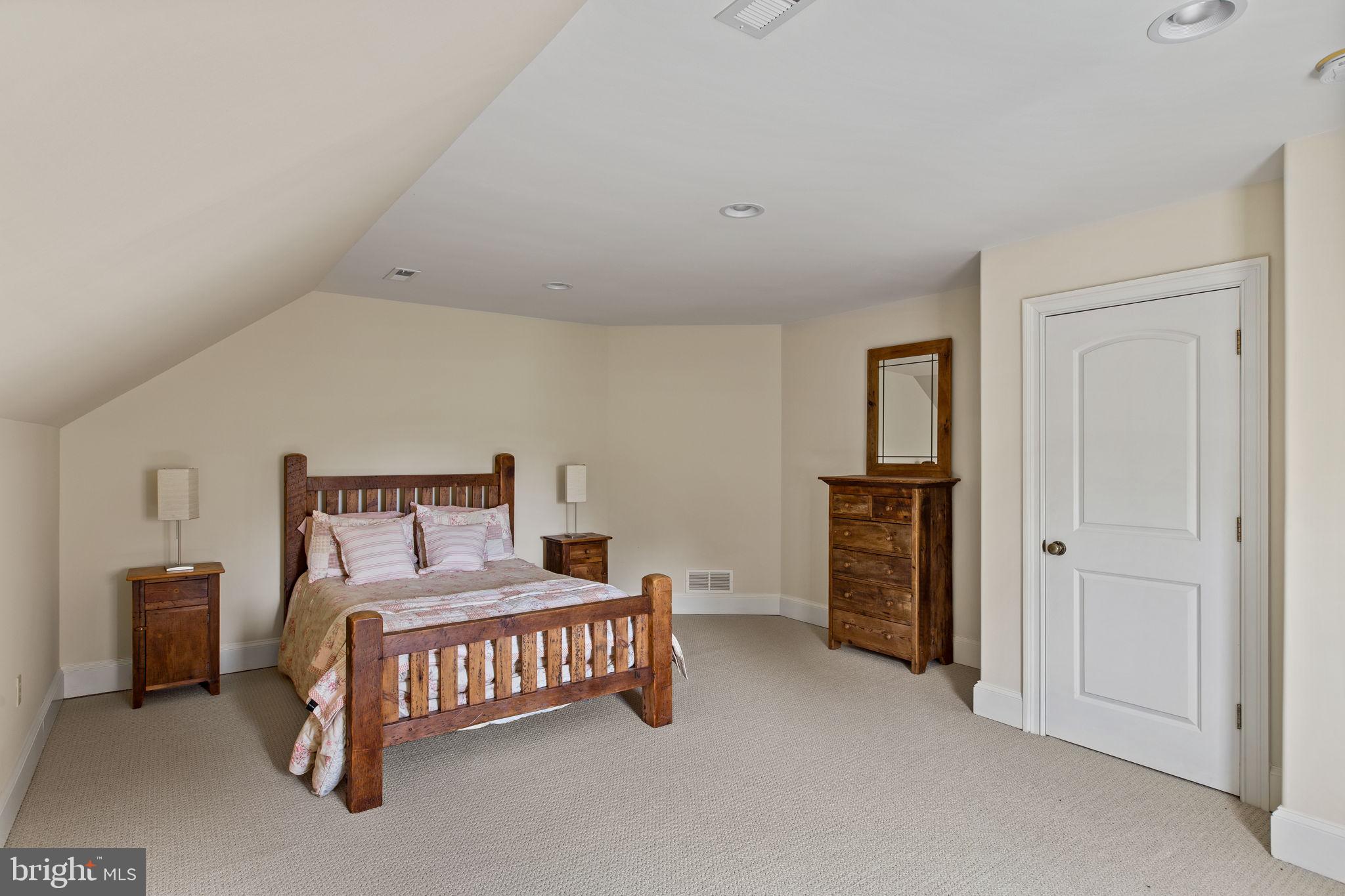 1519 CEDAR HILL ROAD
