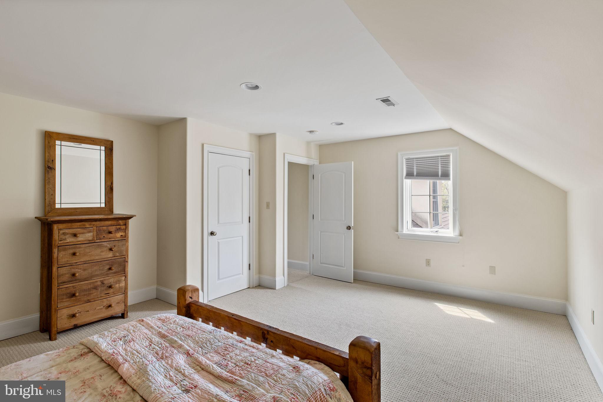 1519 CEDAR HILL ROAD