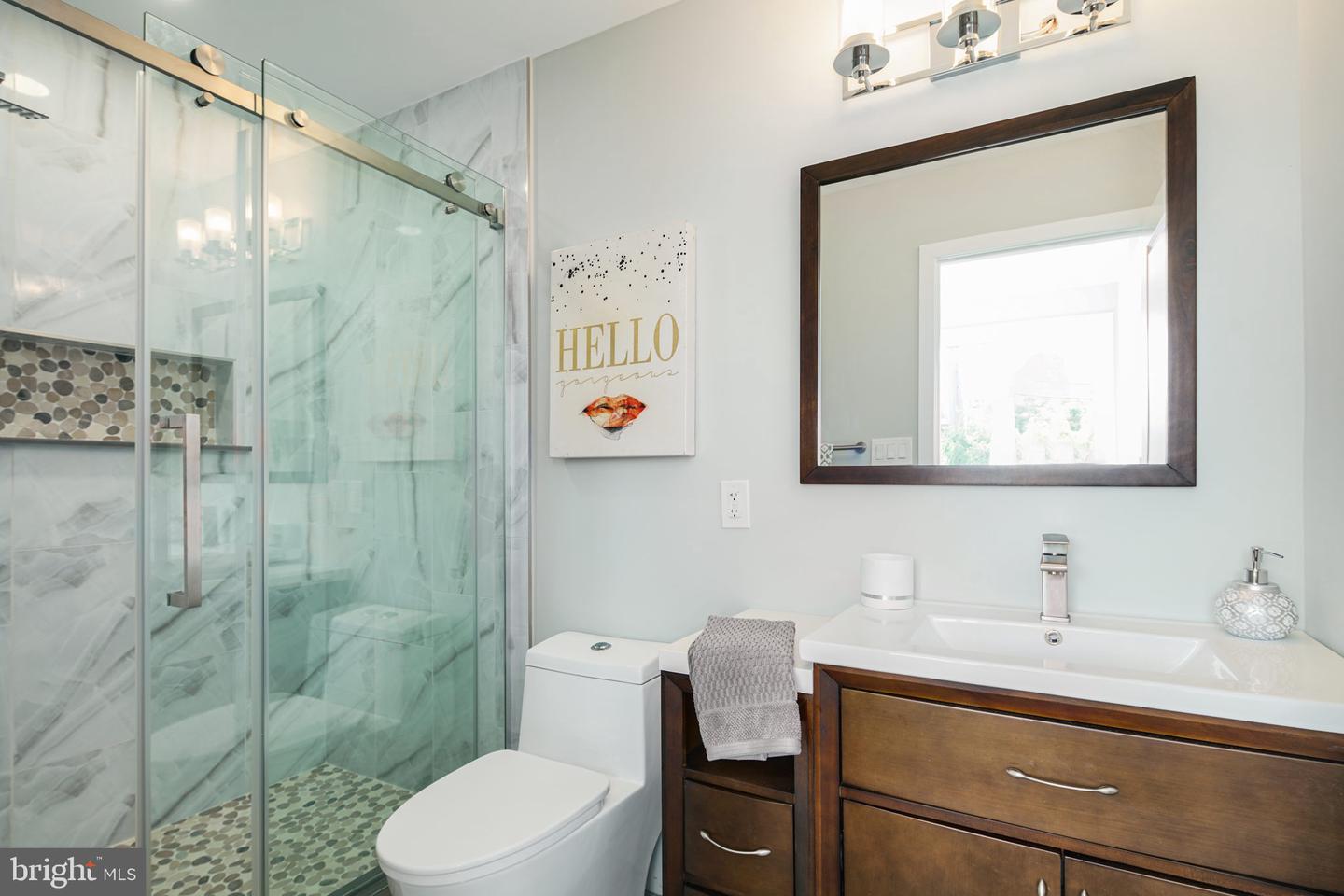 1221-31 E Berks St #210