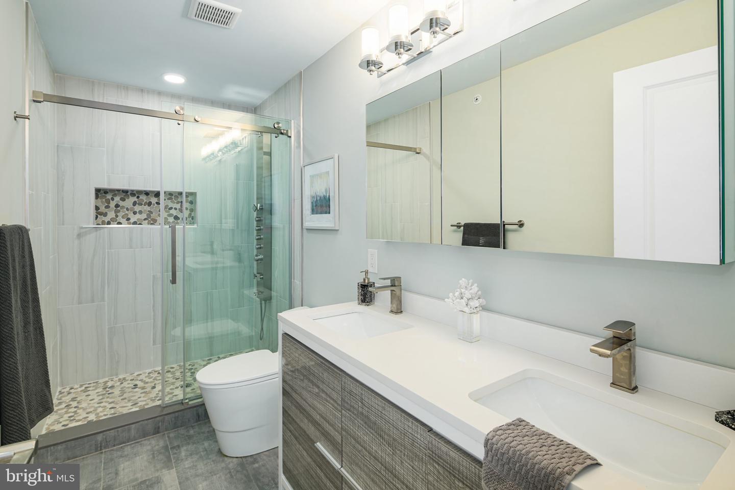 1221-31 E Berks St #302