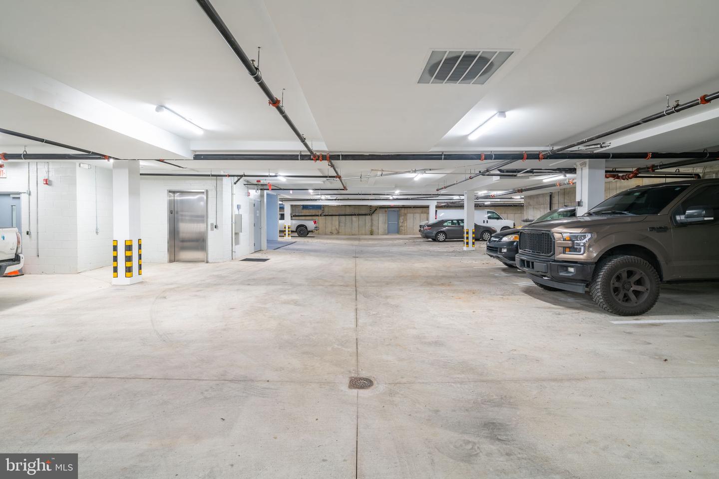 1221-31 E Berks St #302