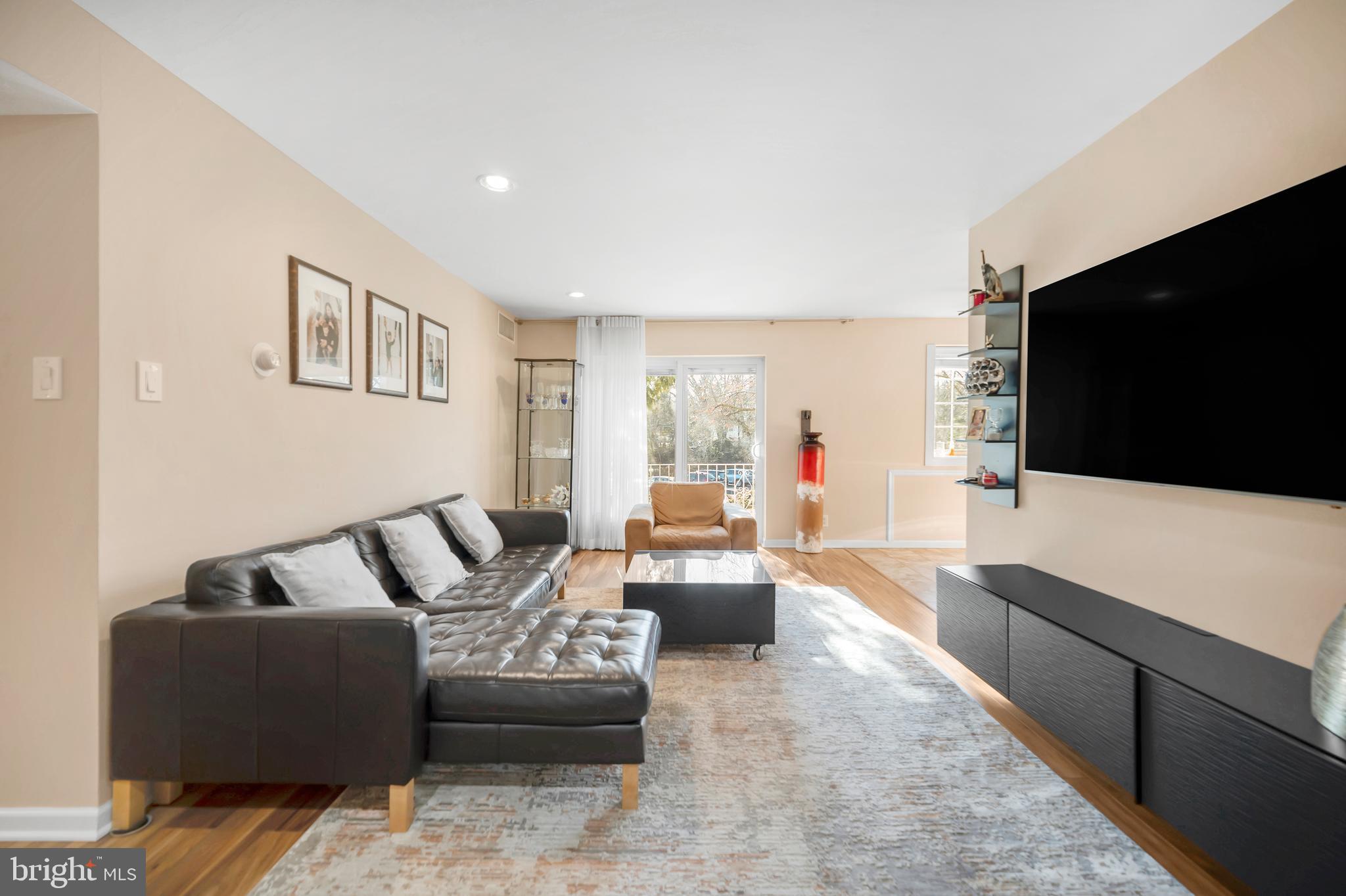 300 Byberry Rd #108
