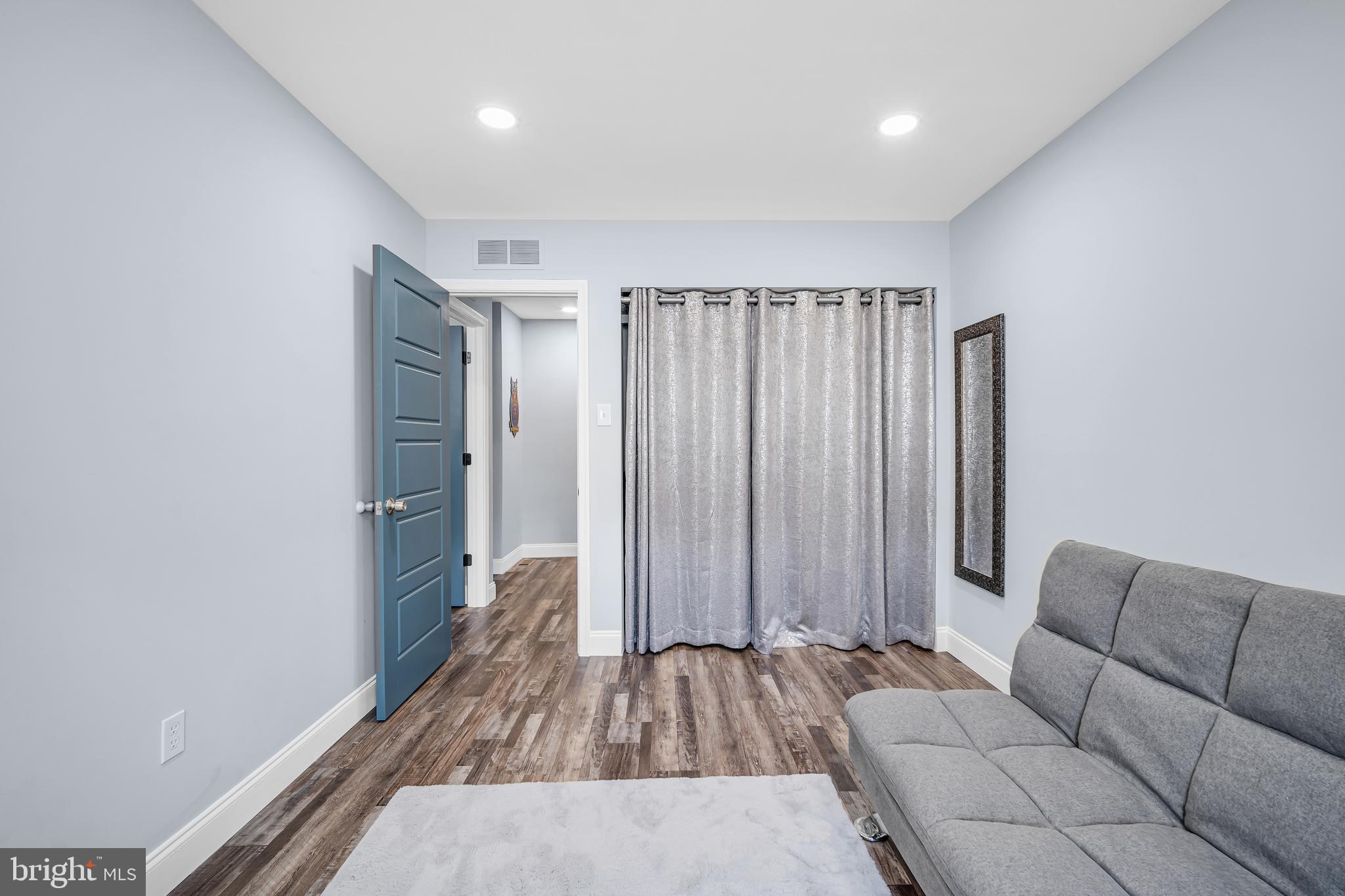 10103 Northeast Ave #7
