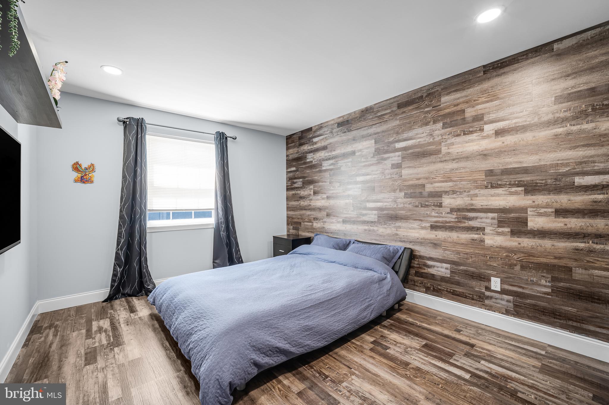 10103 Northeast Ave #7