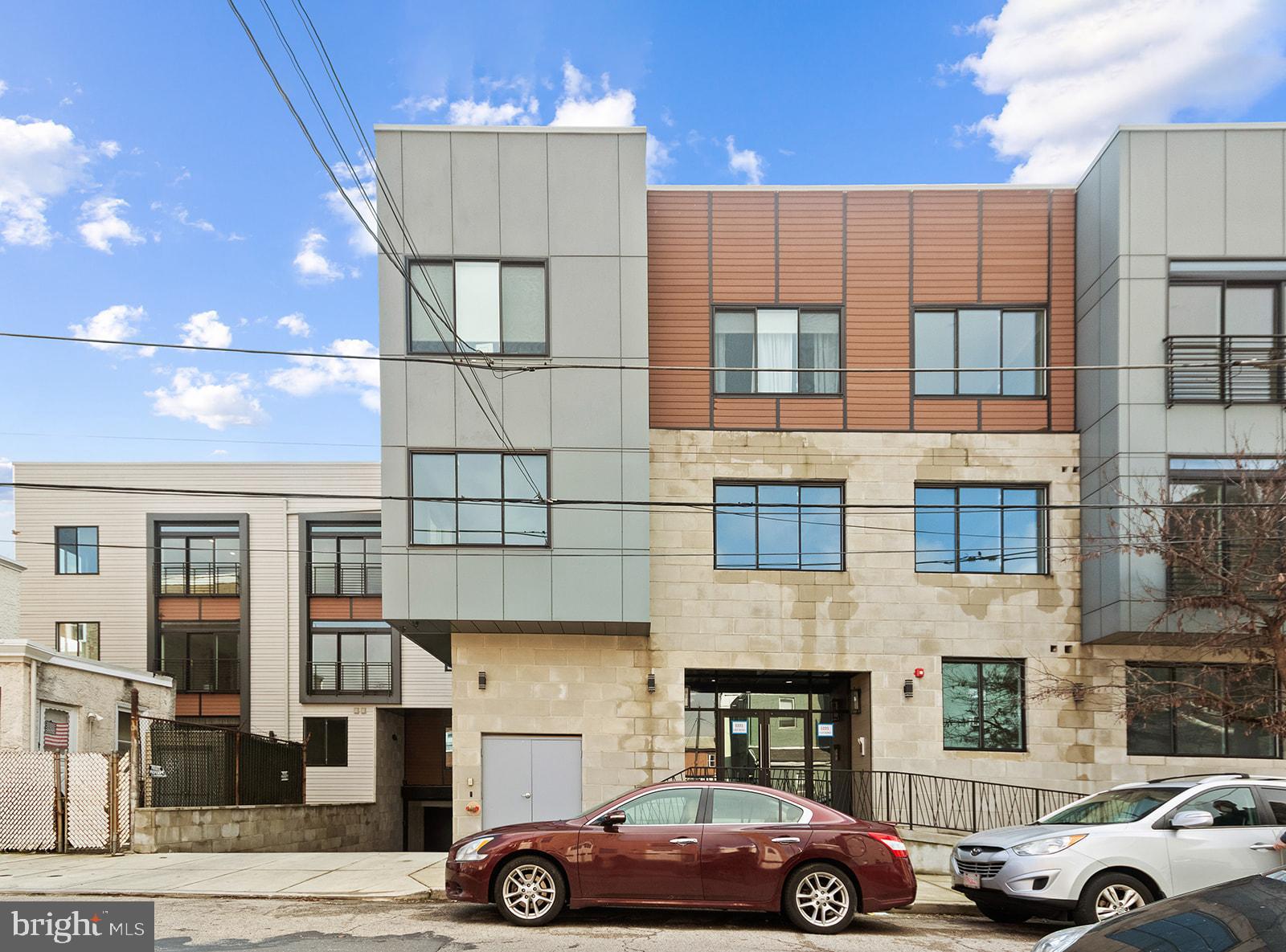 700 Moyer St #304